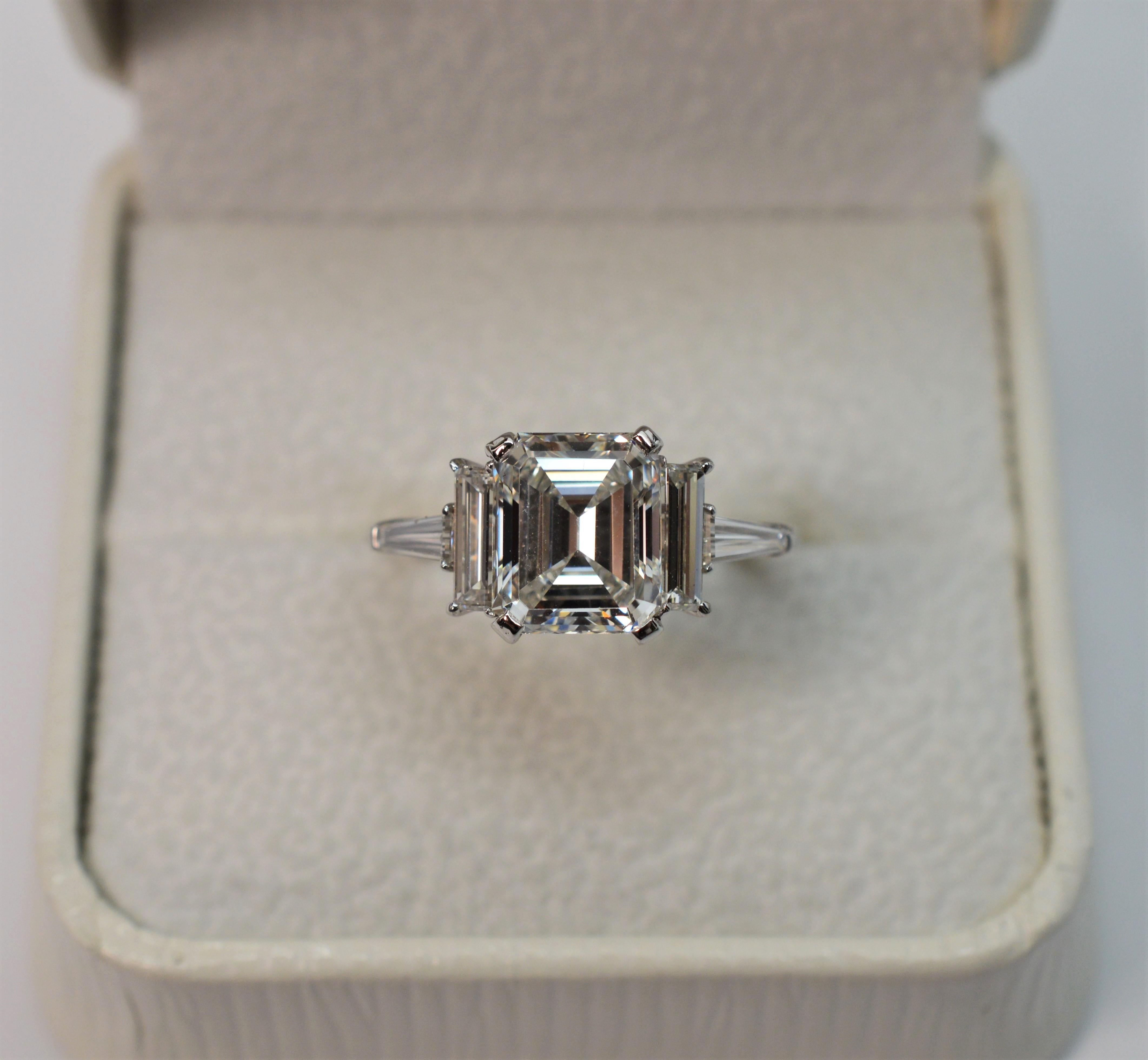 GIA Certified 3.01 Carat Diamond Platinum Engagement Ring For Sale 6