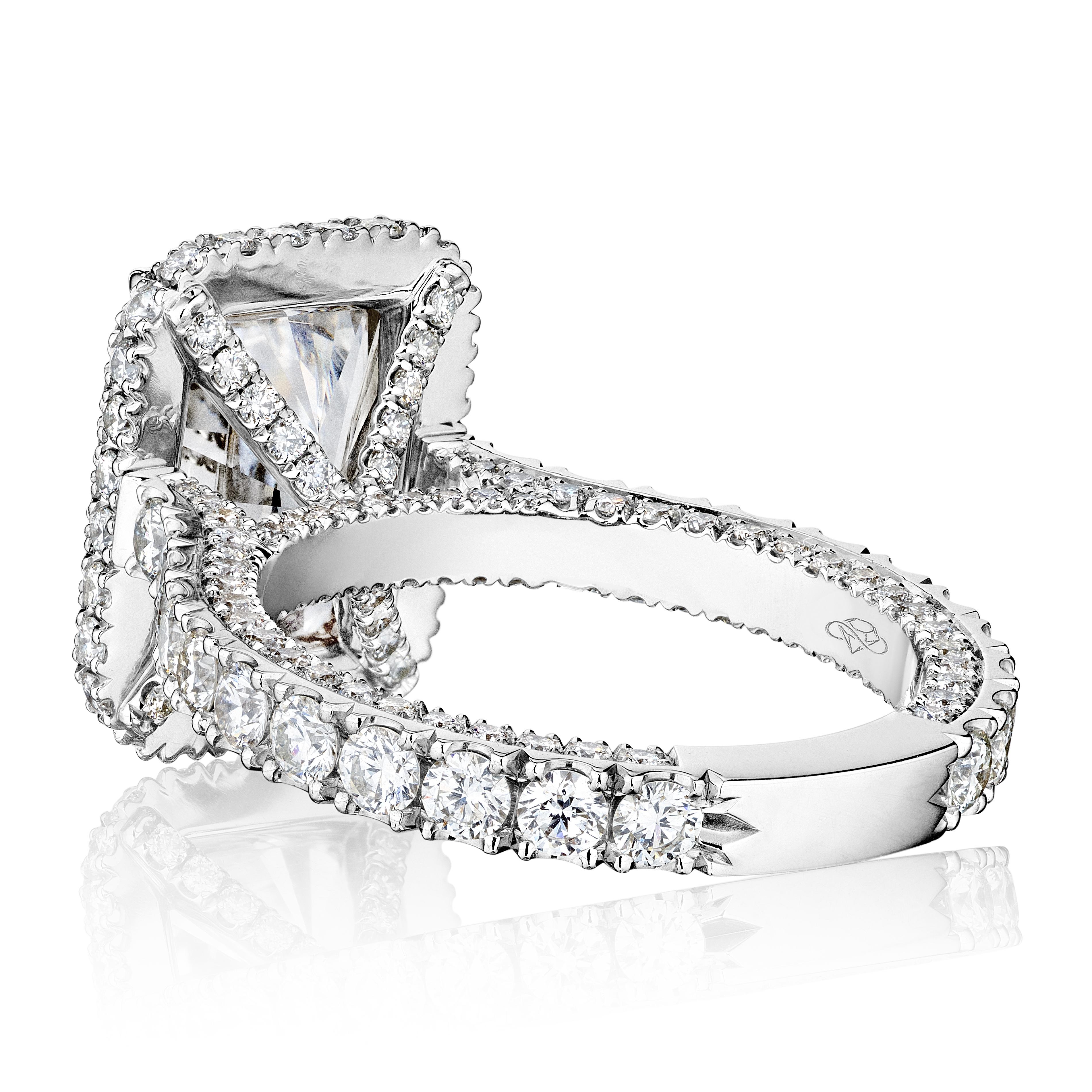Modern GIA Certified 3.01 Carat E VS1 Radiant Diamond Engagement Ring 