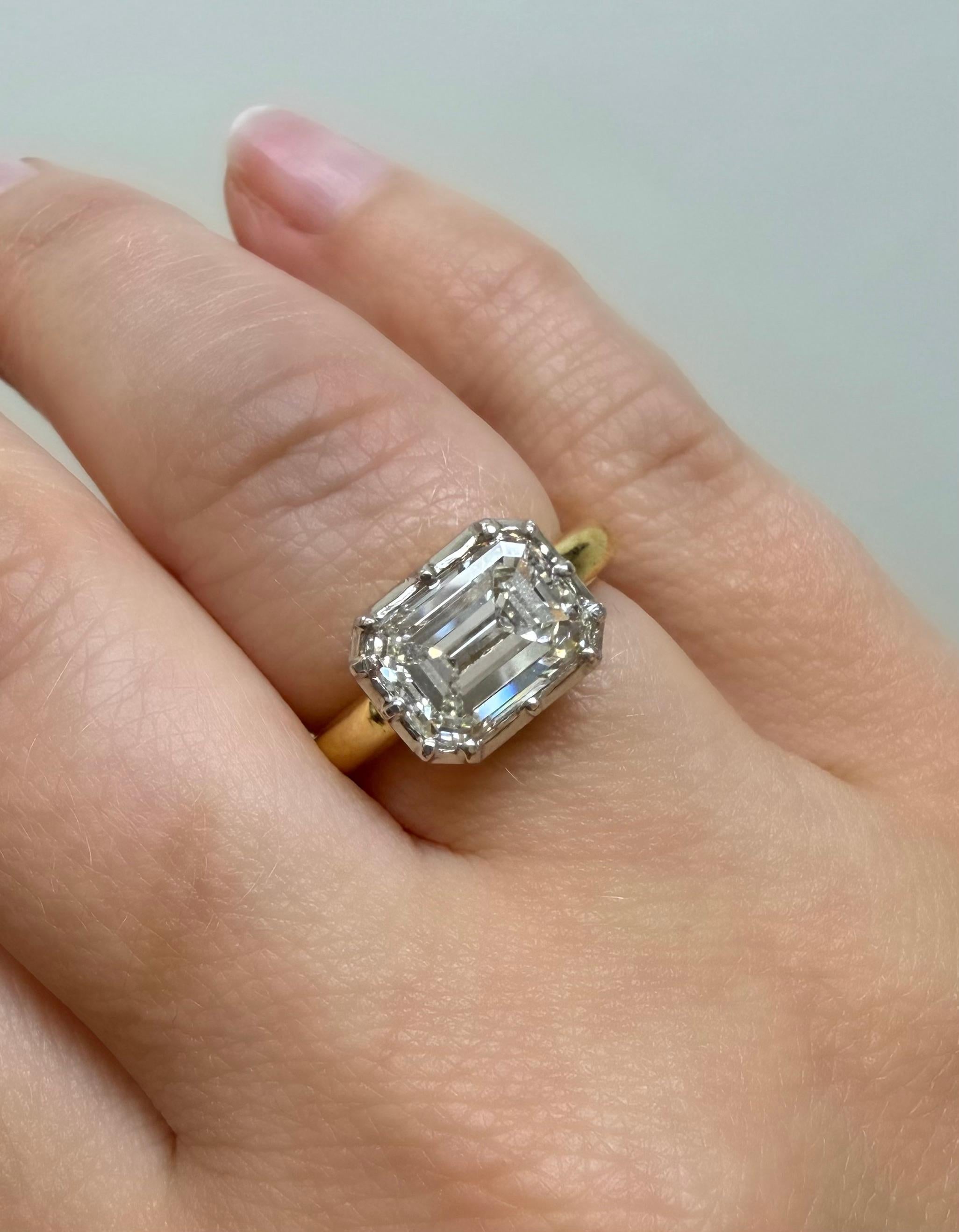 Bague en diamant certifié GIA de 3,01 carats, taille émeraude Pour femmes en vente