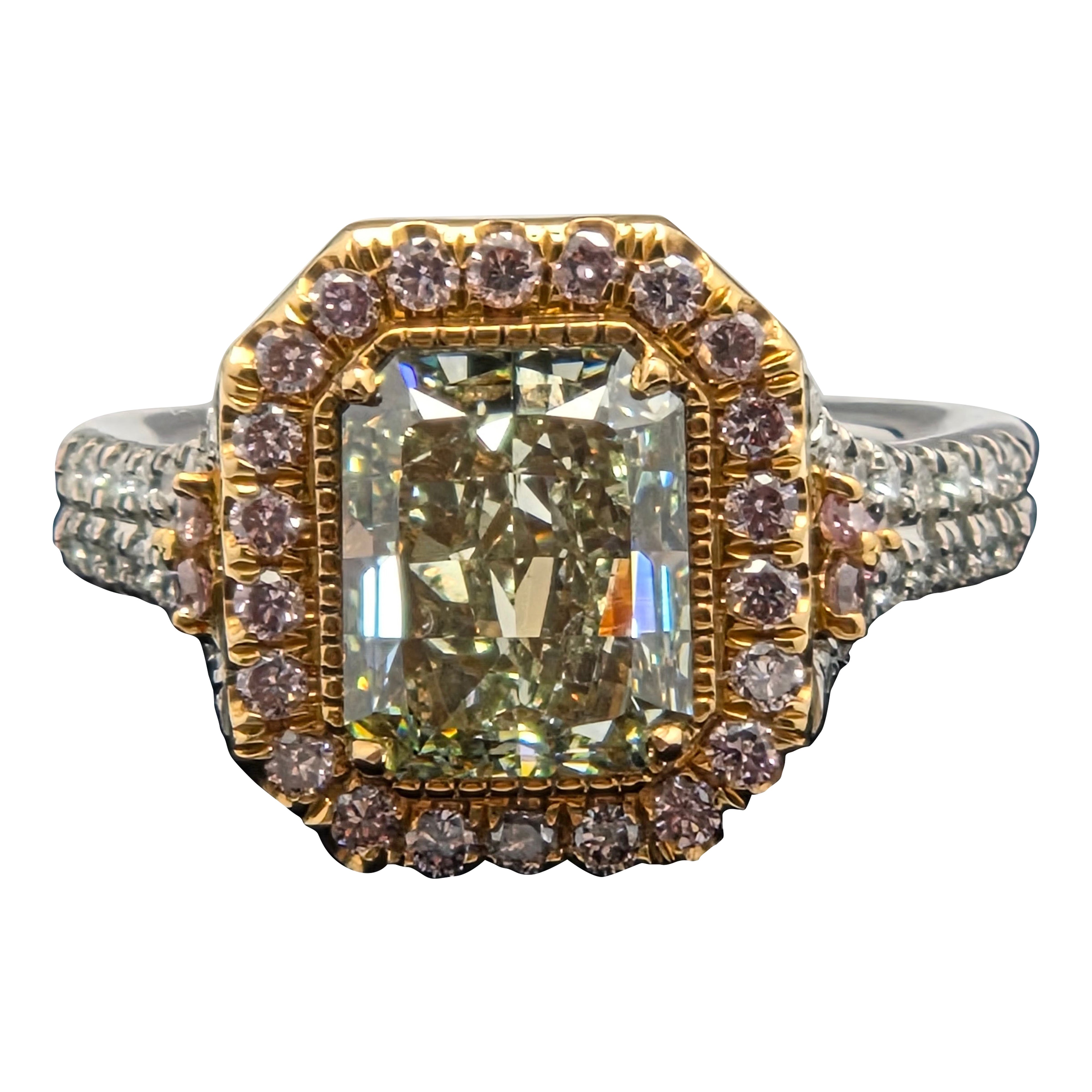 Bague en diamant certifié GIA de 3,01 carats de couleur vert jaunâtre intense fantaisie