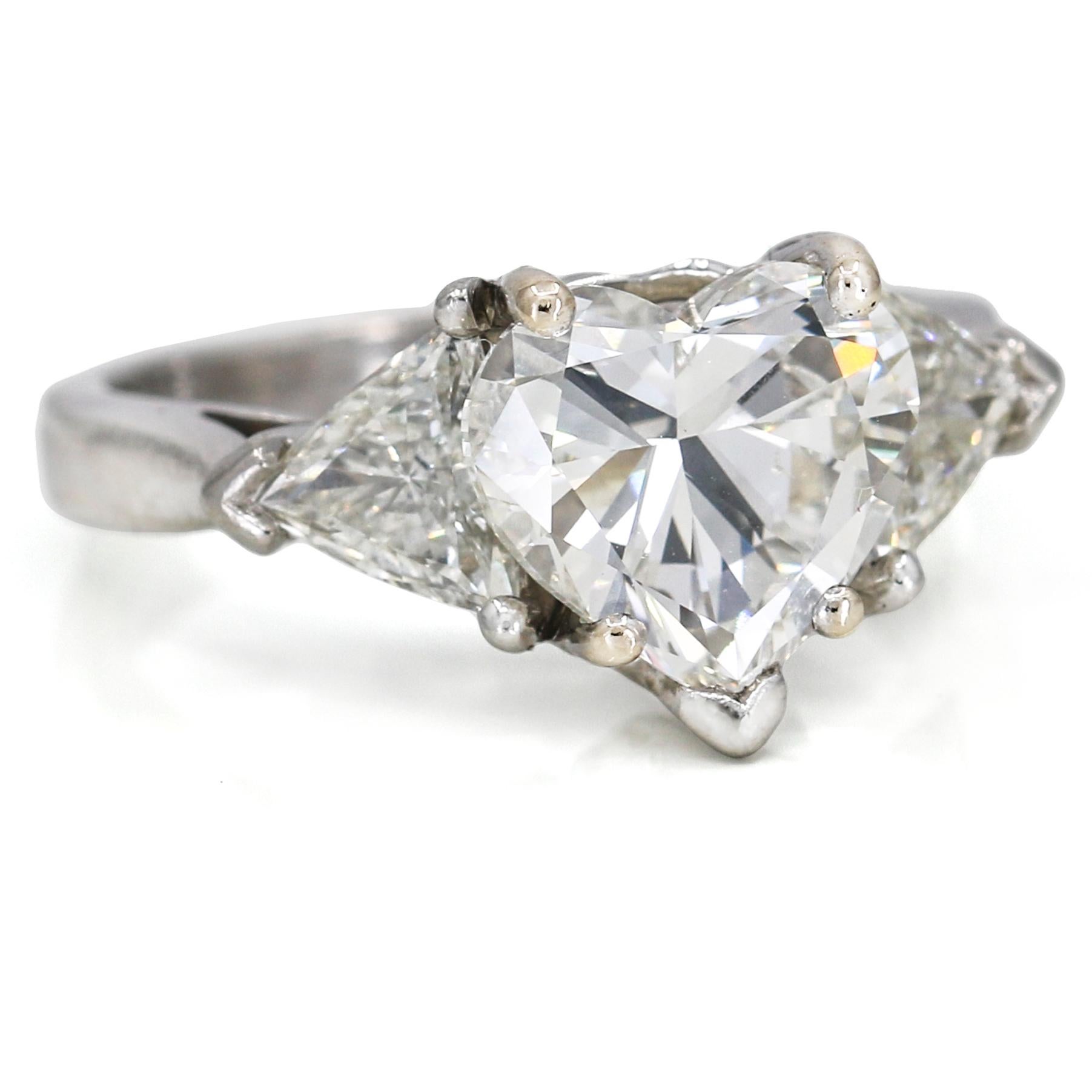 Contemporary GIA Certified 3.01 Carat Heart Cut Diamond Engagement Ring in Platinum For Sale