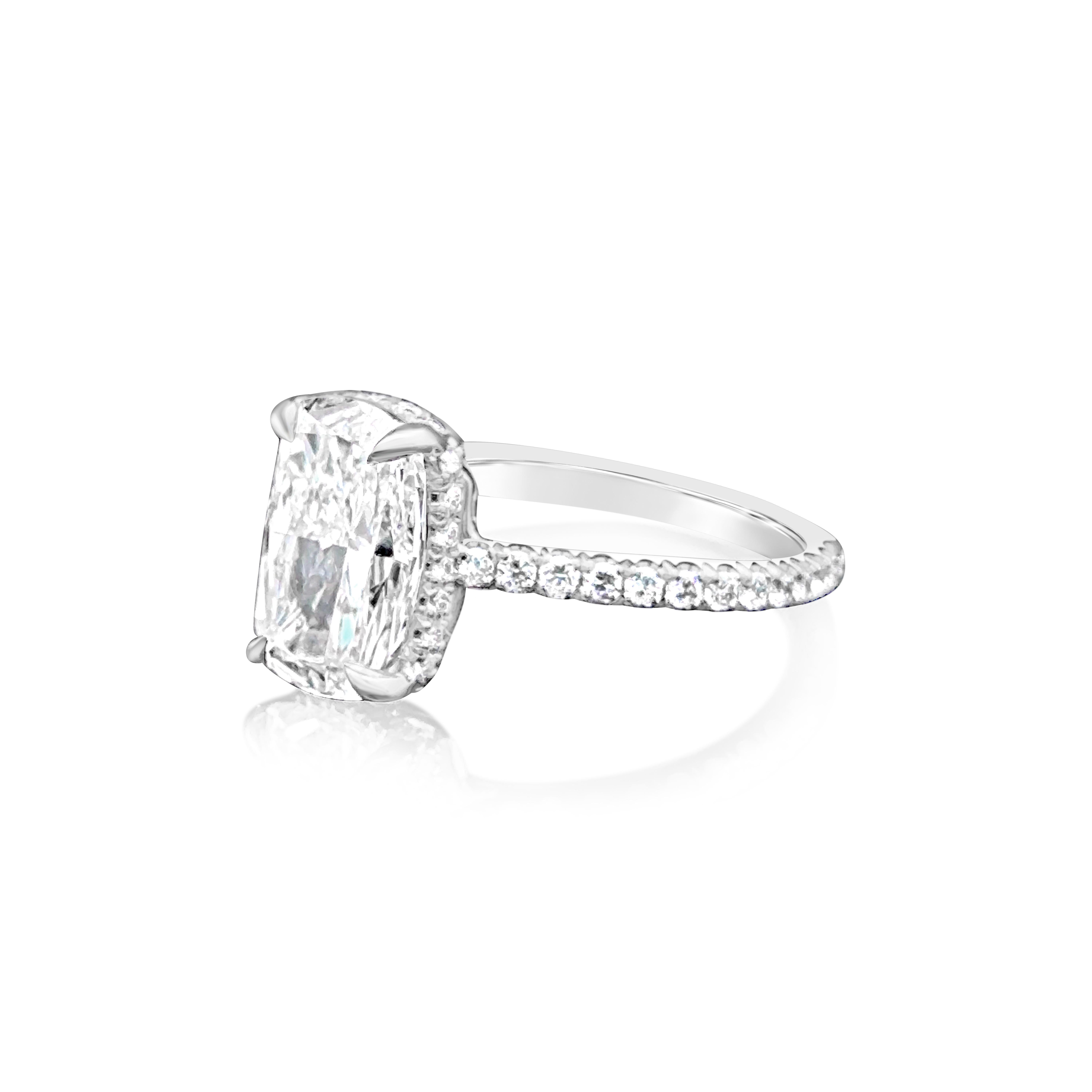 Contemporary GIA Certified 3.01 Carats Elongated Cushion Cut Diamond Engagement Ring For Sale