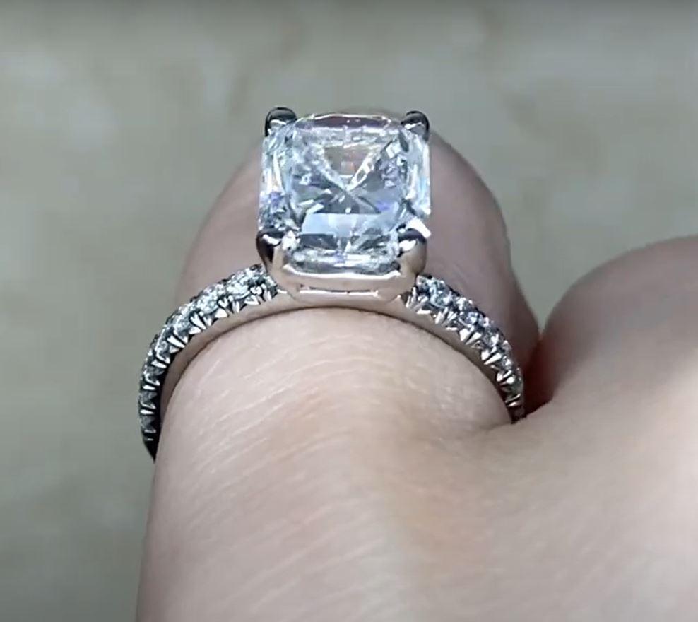 GIA-zertifizierter Verlobungsring mit 3,01 Karat Diamant im Strahlenschliff, Farbe F, Platin im Angebot 2