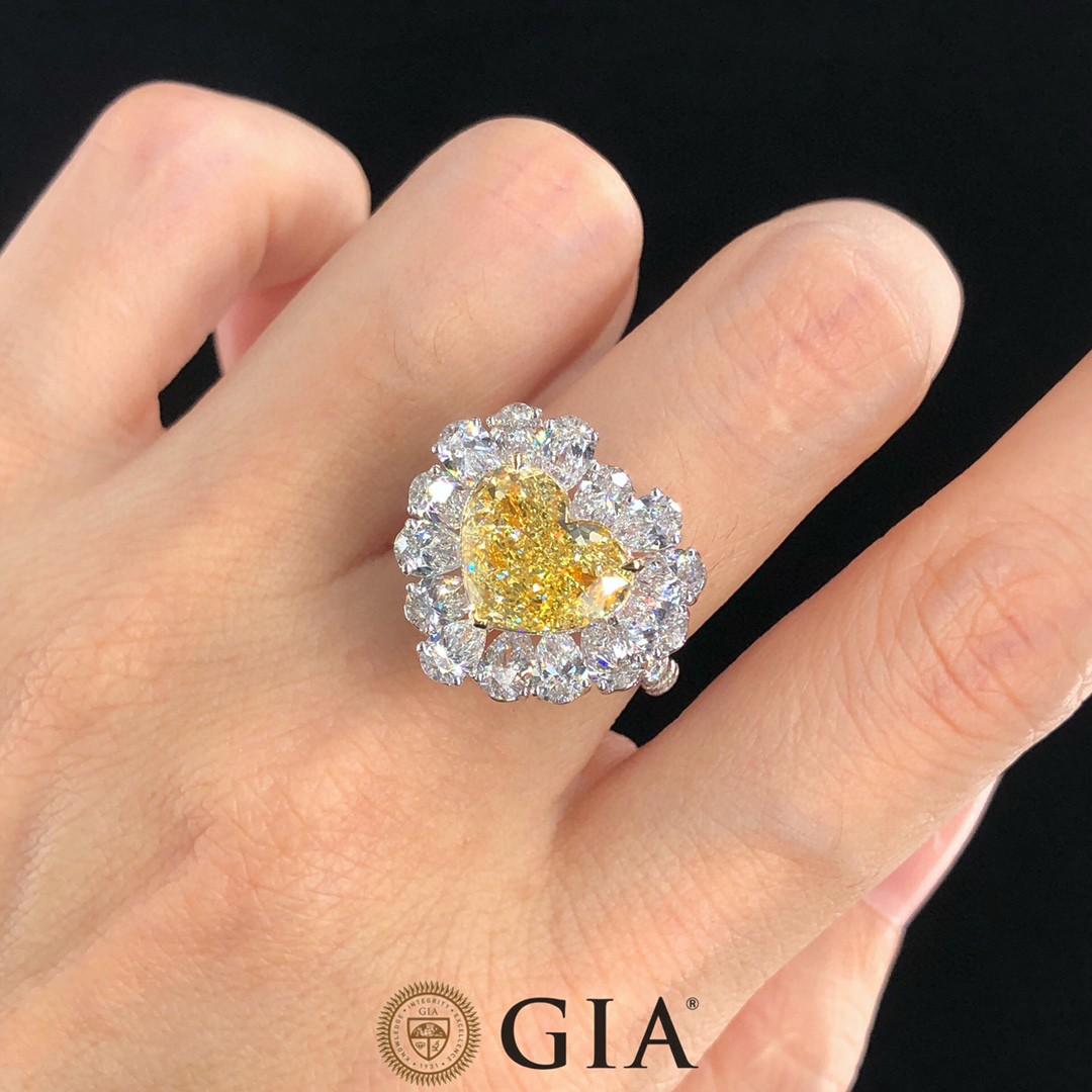 GIA Certified 3.02 Carat Fancy Yellow Heart Cut Diamond Cocktail Ring For Sale 1