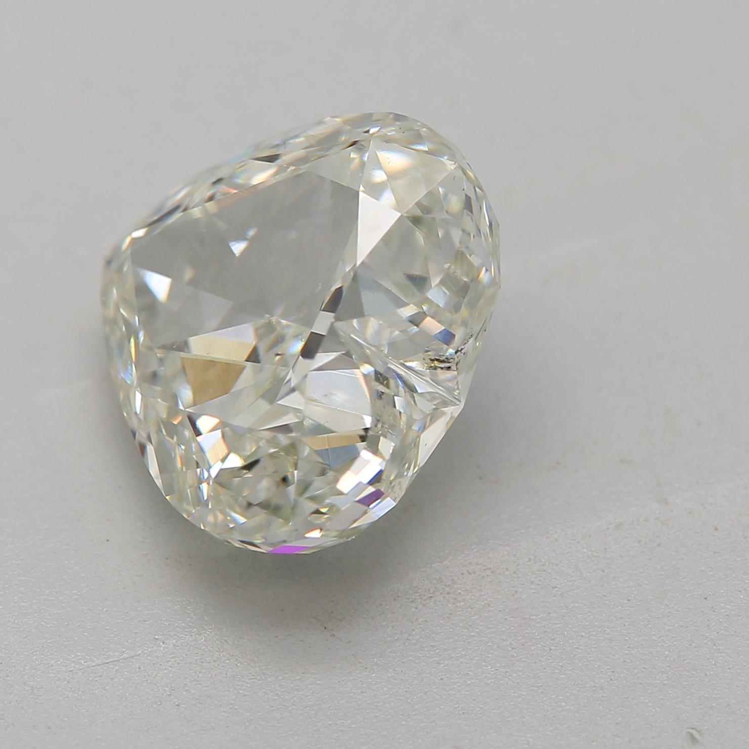 Taille cœur Diamant vert clair jaune de 3,02 carats de pureté SI2 certifié par le GIA en vente