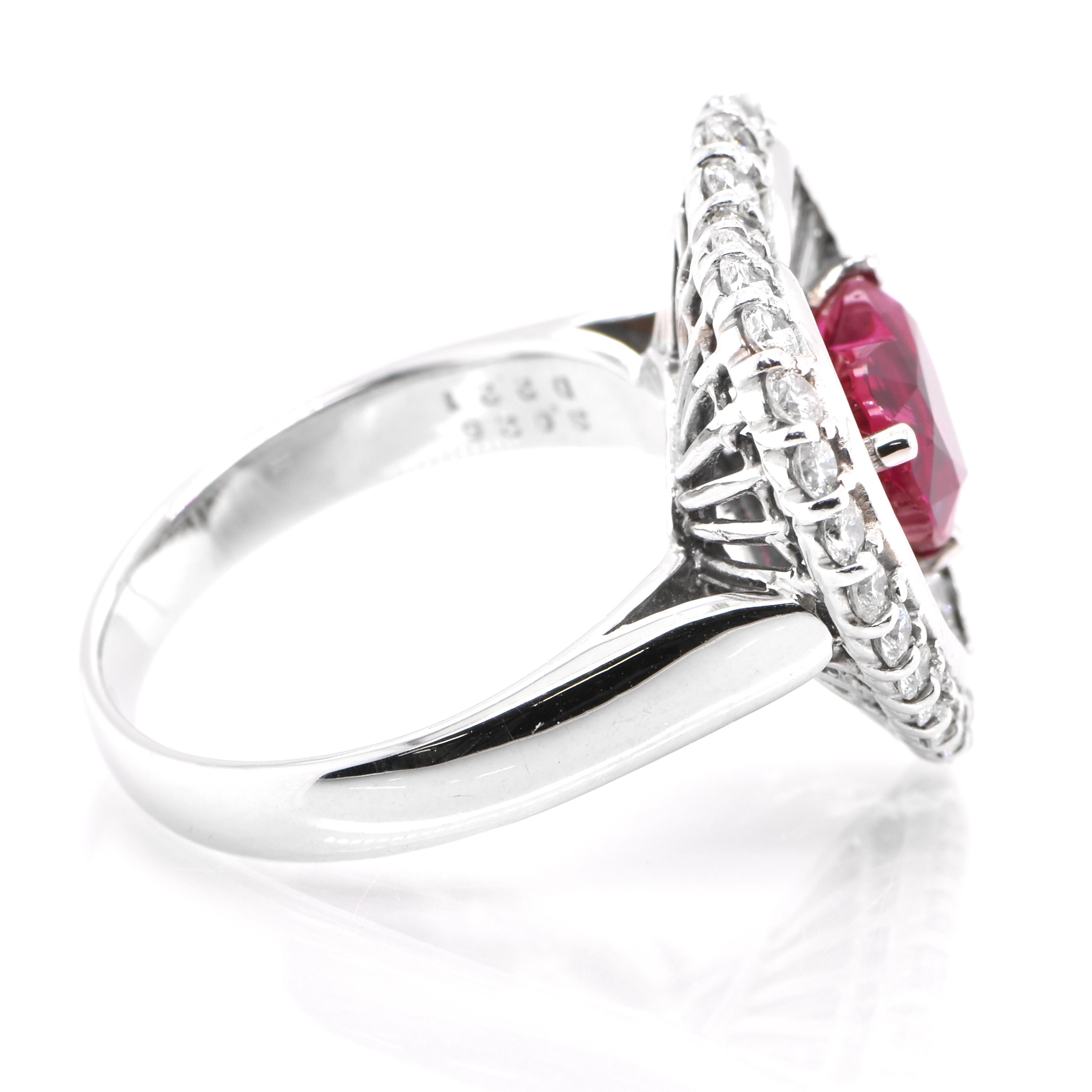 GIA Certified 3.02 Carat Natural Burmese Ruby and Diamond Ring Set in Platinum In Excellent Condition In Tokyo, JP