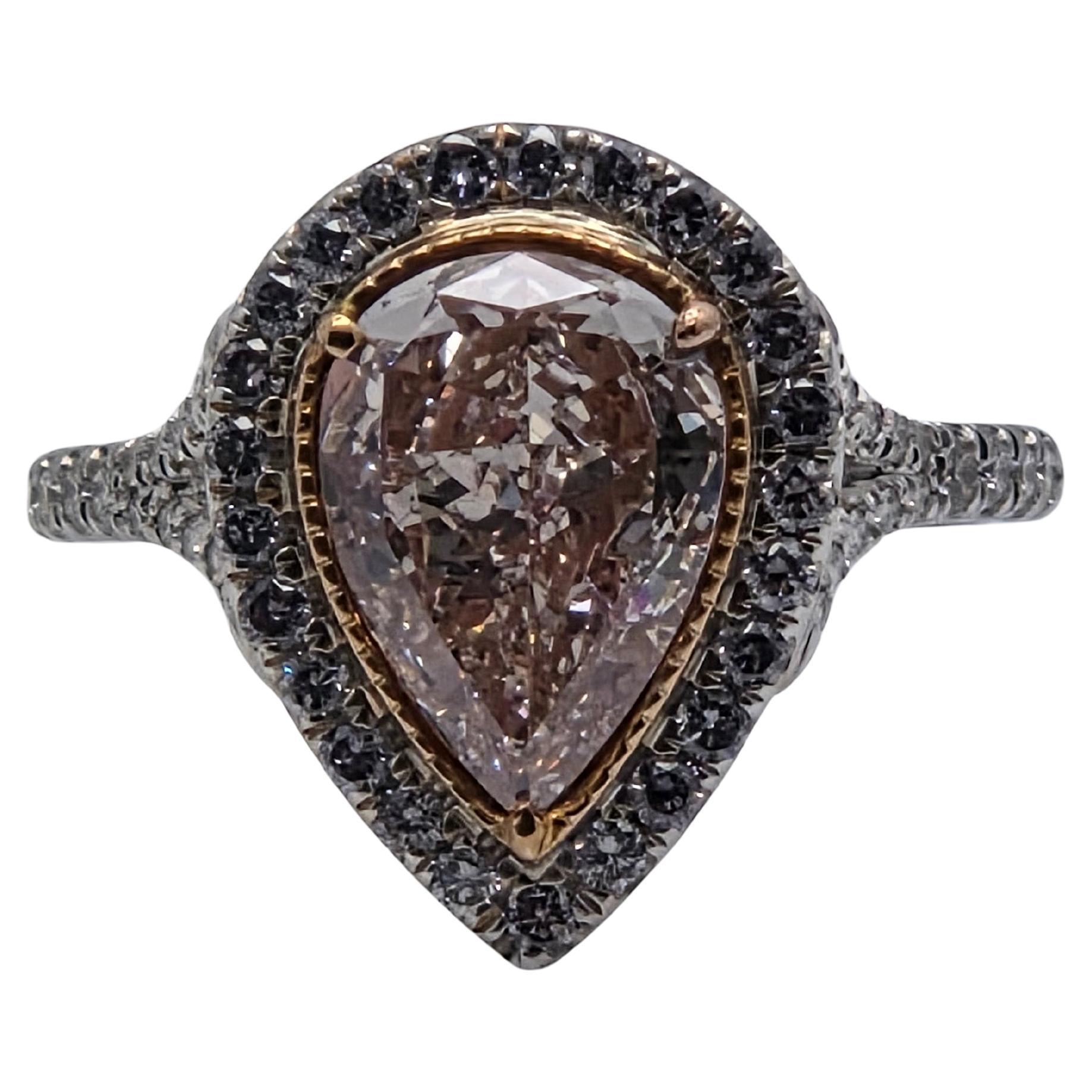 Bague en forme de poire en diamant certifié GIA de 3,03 carats de couleur rose clair fantaisie