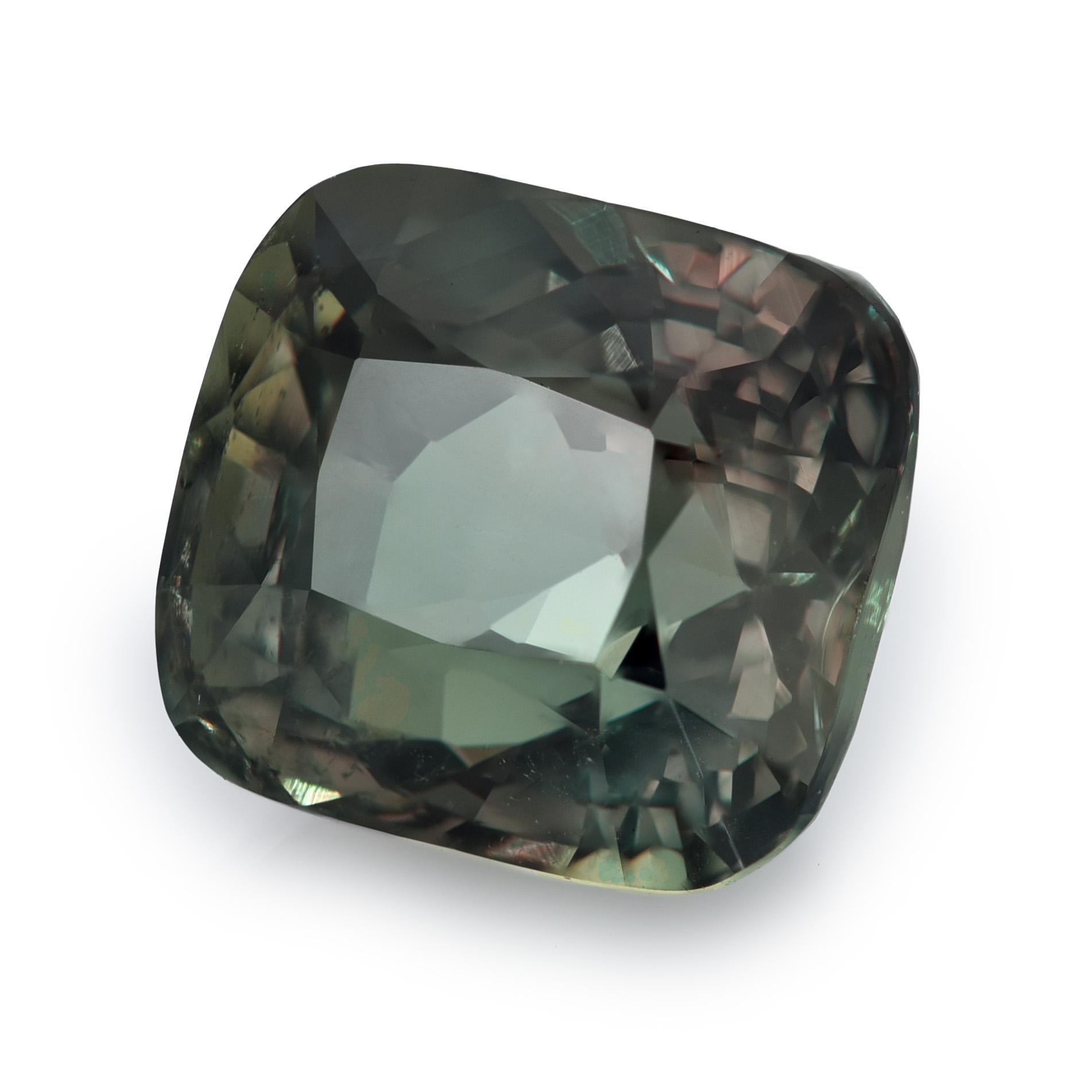 Mixed Cut GIA Certified 3.03 Carats Color Changes Alexandrite For Sale