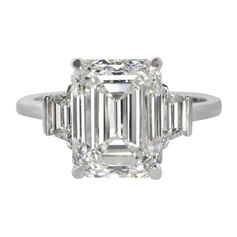 GIA Certified 3.01 Ct Emerald Cut Diamond E Color VVS2 Clarity in 18K