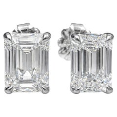 Orecchini con diamanti taglio smeraldo da 3,05 e 3,00 carati certificati GIA, E/VVS1 e D/
