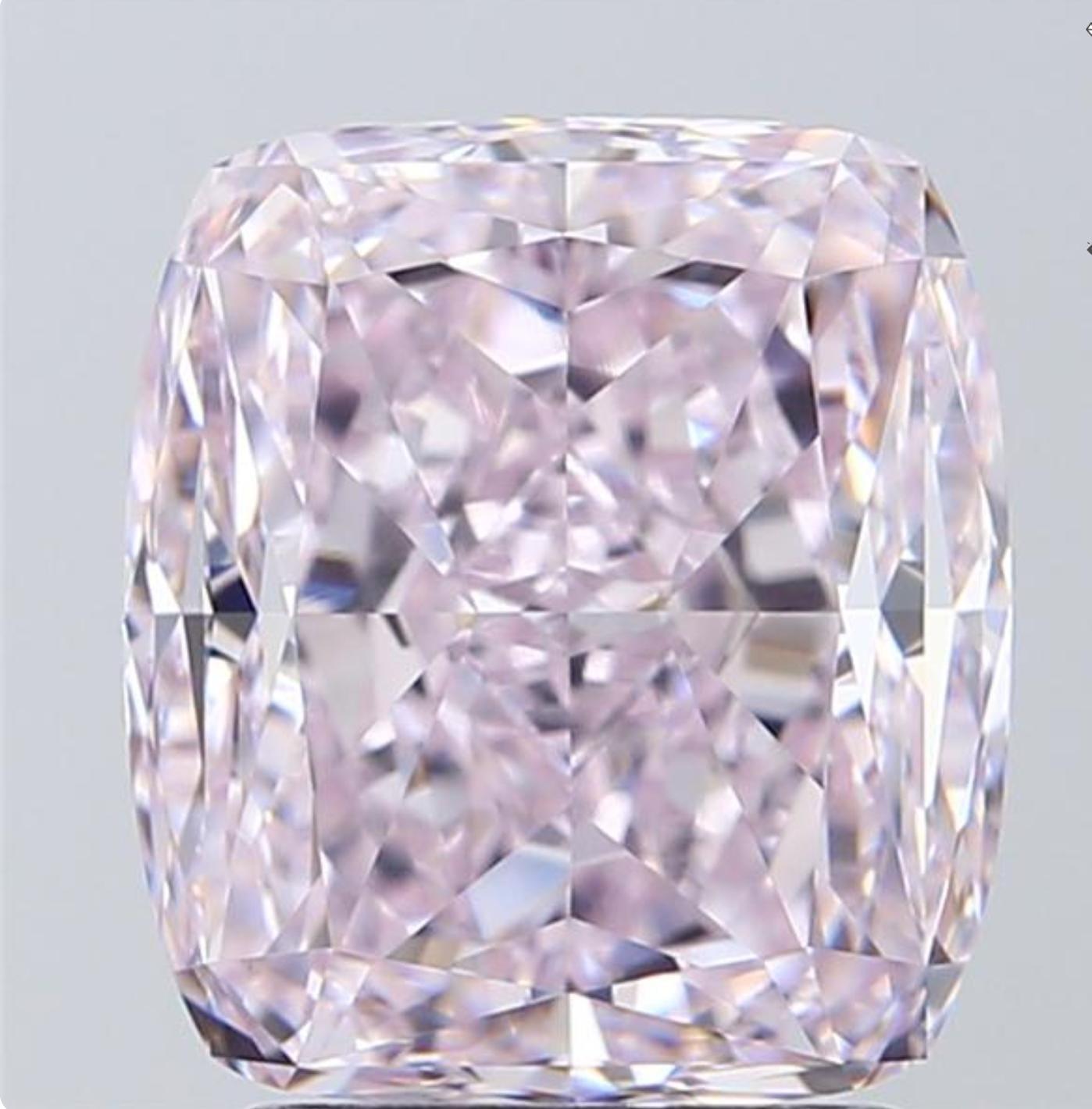GIA Certified 3.05 Carat Cushion Cut Light Purplish Pink Diamond Engagement Ring In New Condition For Sale In Hoffman Estate, IL