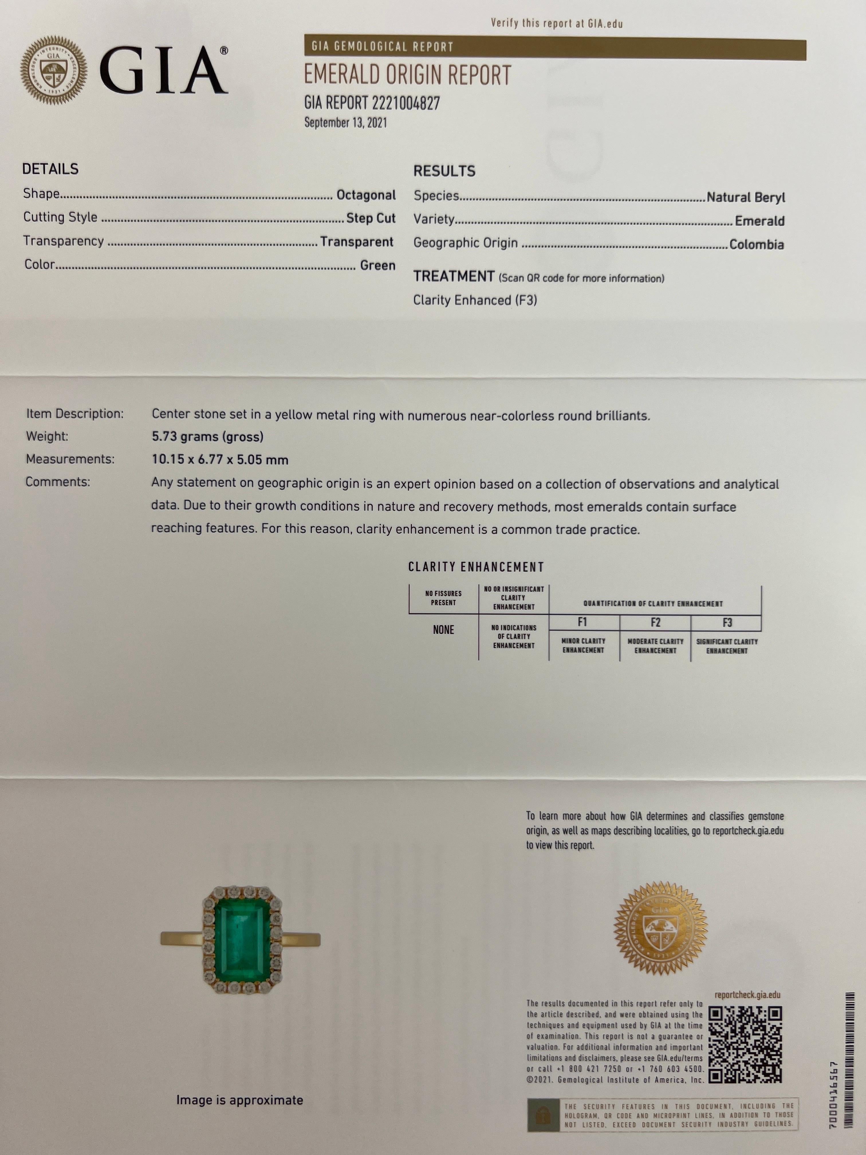 Gia zertifizierter 3,06 Karat kolumbianischer Smaragd & Diamant 18k Gelbgold Halo-Ring (Smaragdschliff) im Angebot