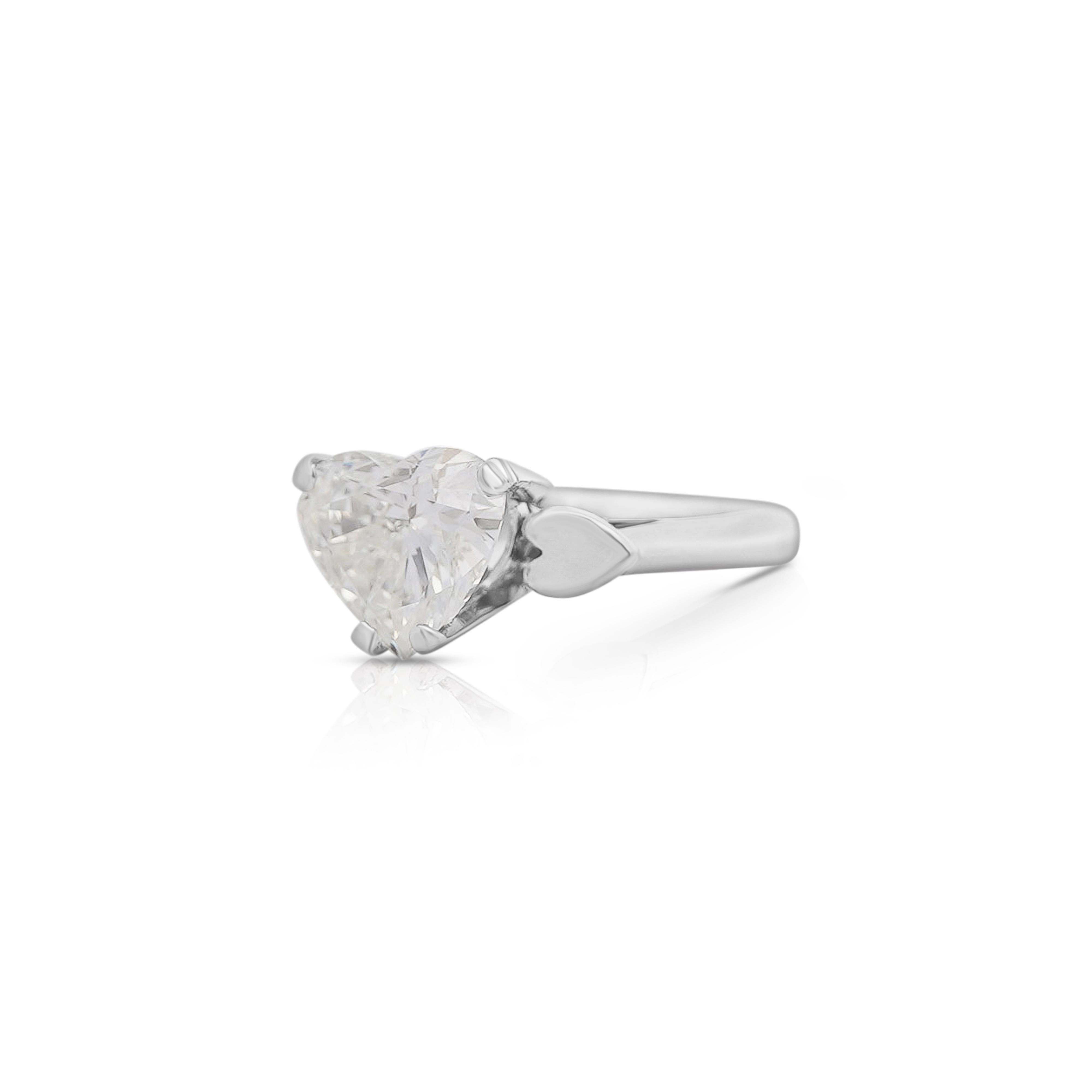 Modern GIA Certified 3.06 Carat Heart Cut K/VS2 Solitaire Platinum Engagement Ring For Sale