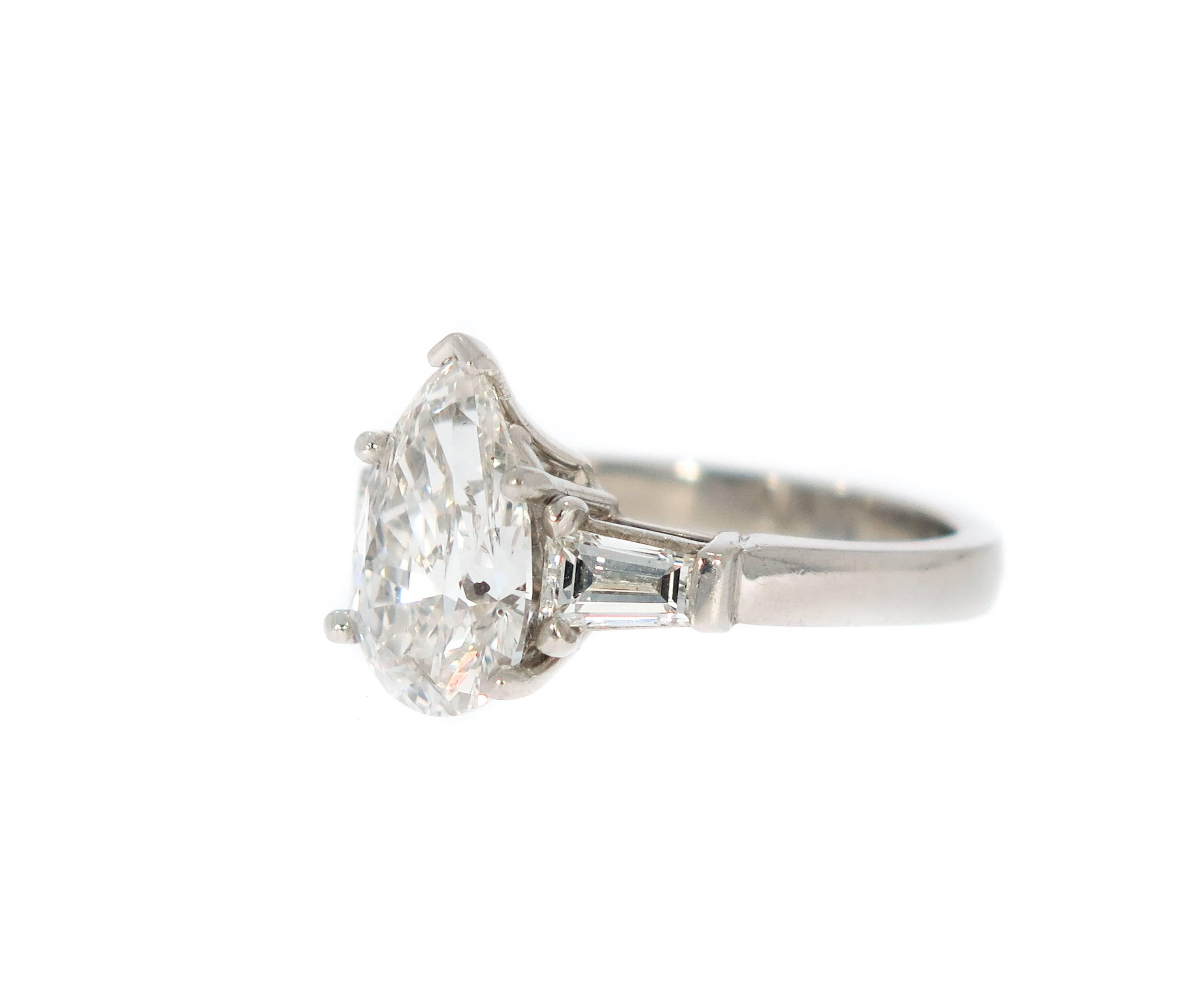 GIA Certified 3.06 Carat Pear Shaped Diamond Engagement Ring In New Condition In Greenwich, CT