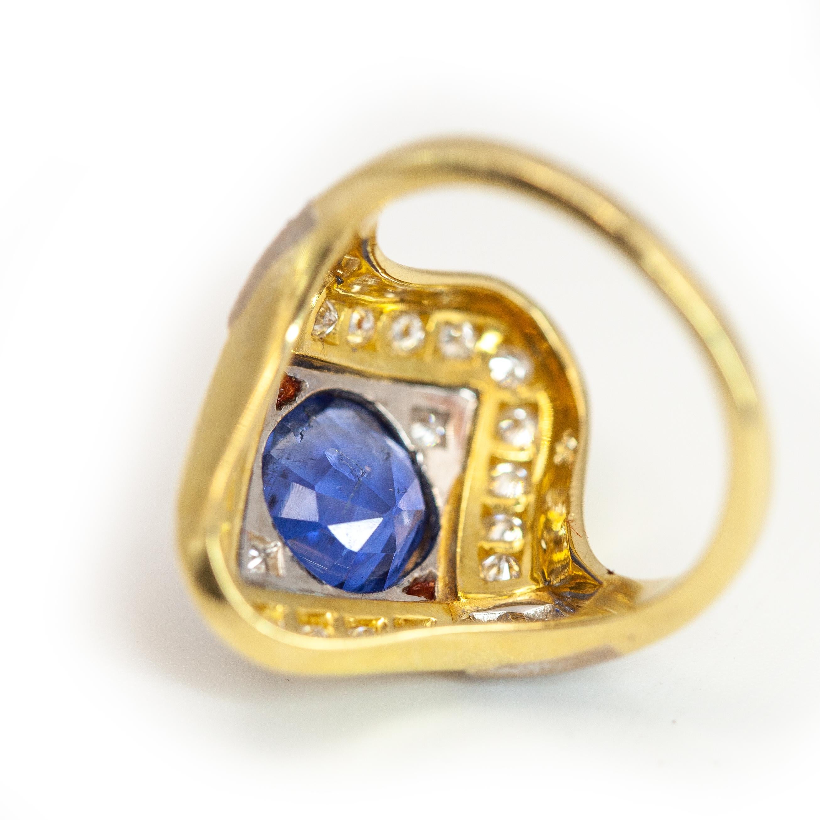 GIA Certified 3.06 cts No Heated Burmese Sapphire Diamond Ring For Sale 4