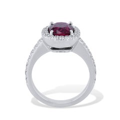 GIA zertifiziert 3,07 Karat handgefertigt Oval Rubin Pave Diamant Weißgold Ring