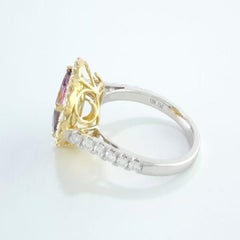 Anello con zaffiro viola aureolato certificato GIA 3,07 ct NO HEAT a forma di cuore