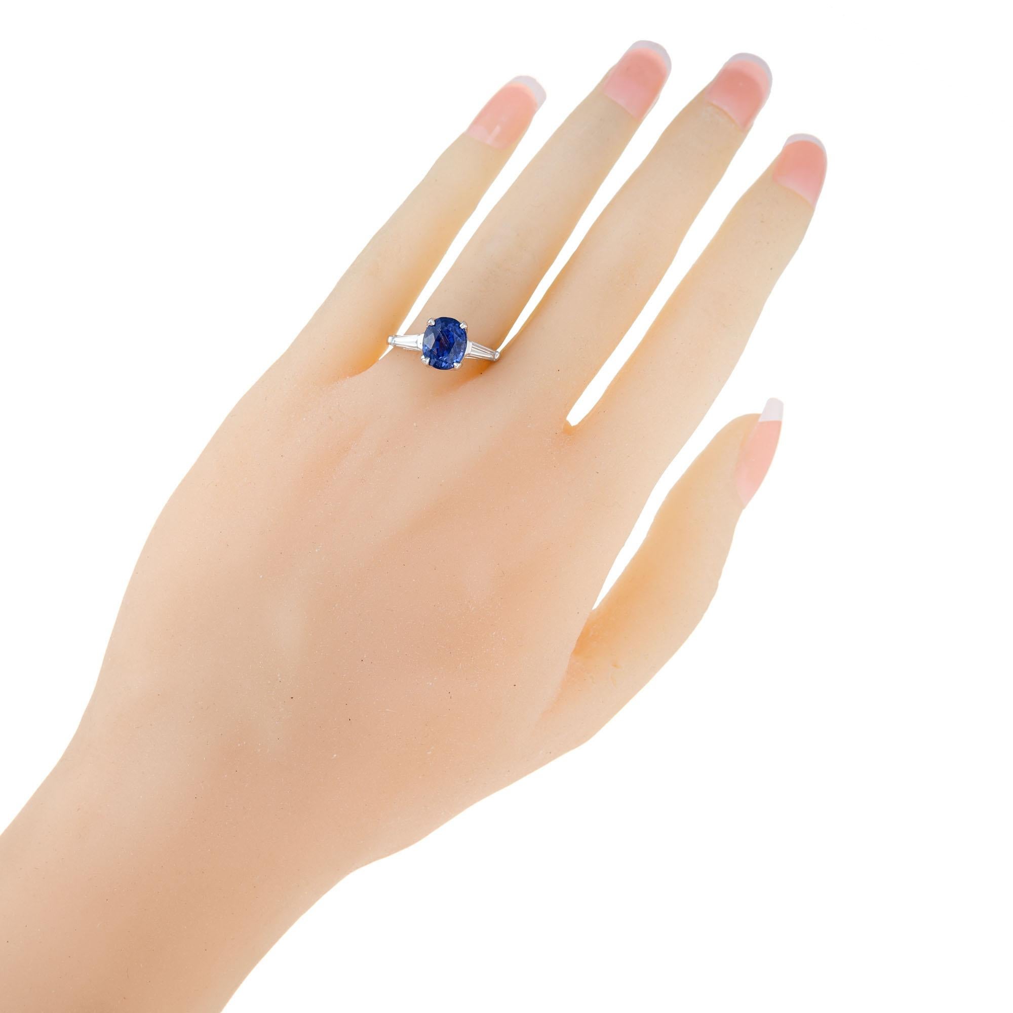 GIA Certified 3.09 Carat Sapphire Diamond Platinum Three-Stone Engagement Ring For Sale 1