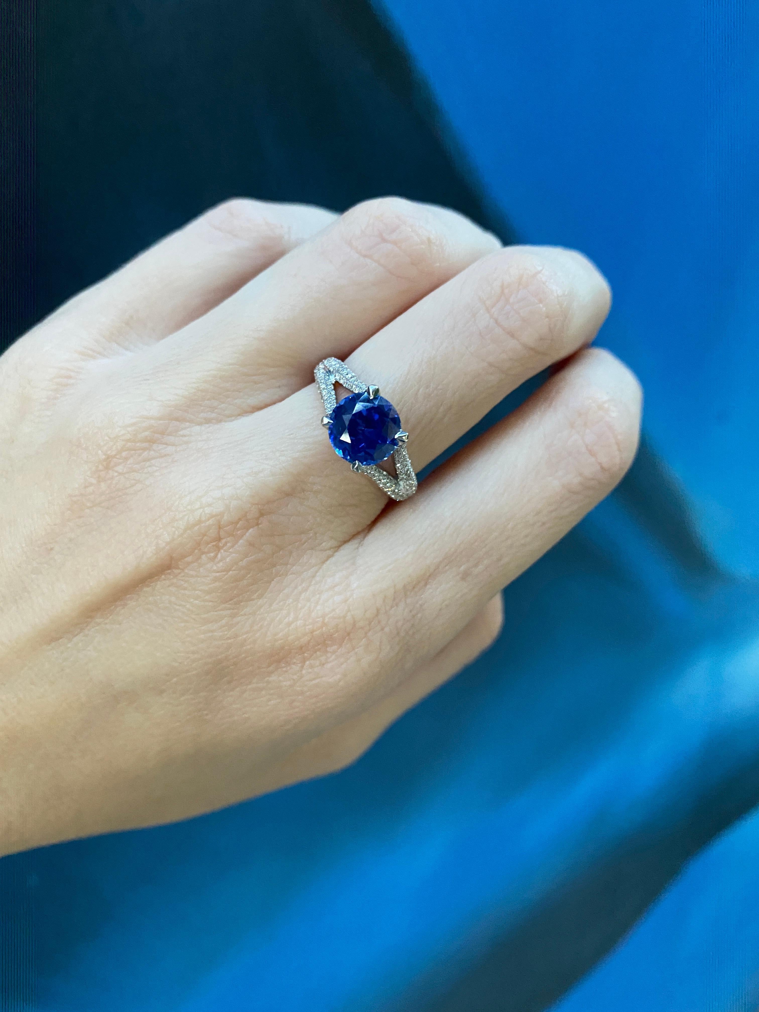 GIA Certified 3.10 Carat Ceylon Blue Sapphire & 0.58ctw Diamond Ring For Sale 8