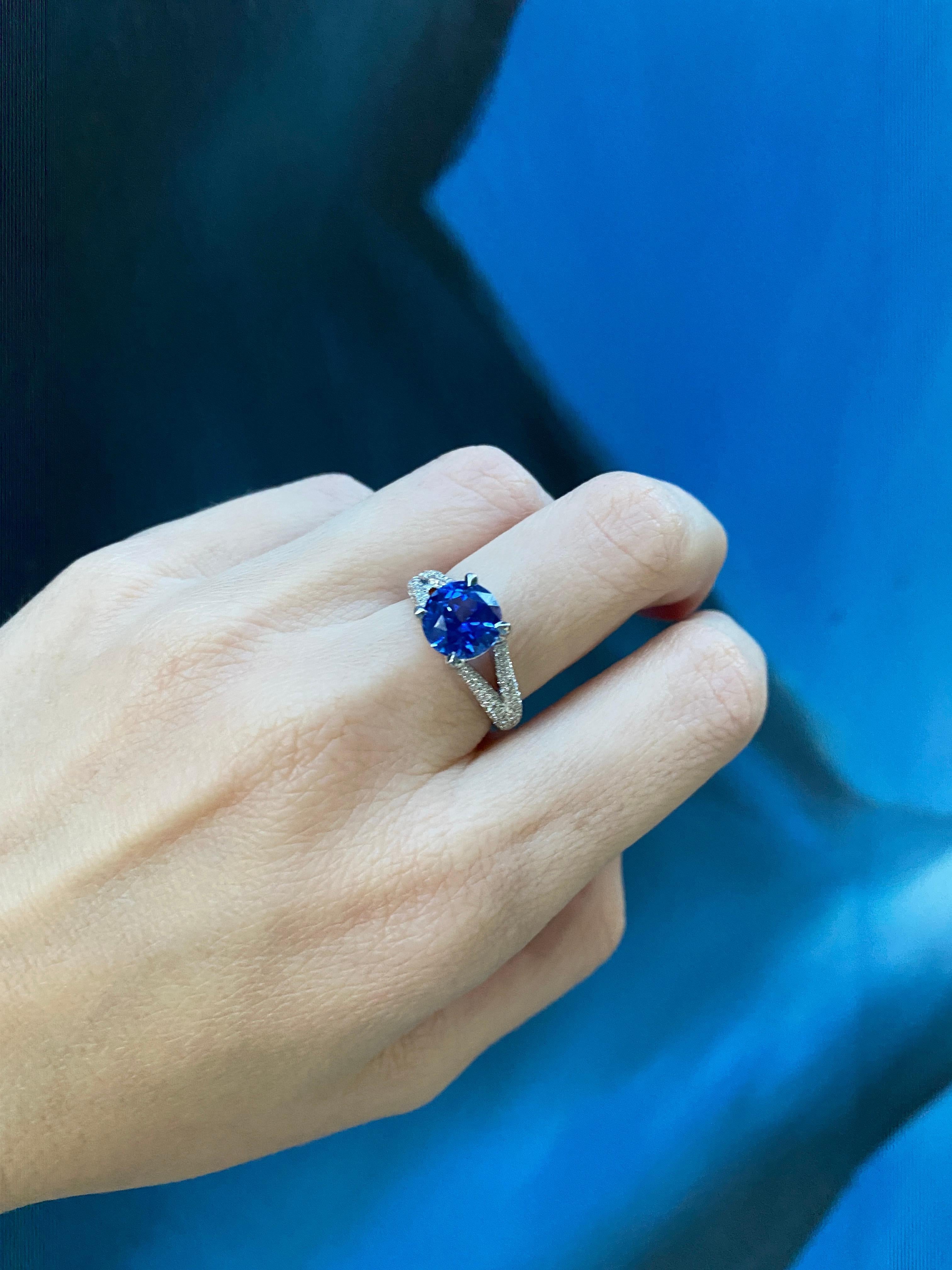 GIA Certified 3.10 Carat Ceylon Blue Sapphire & 0.58ctw Diamond Ring For Sale 9