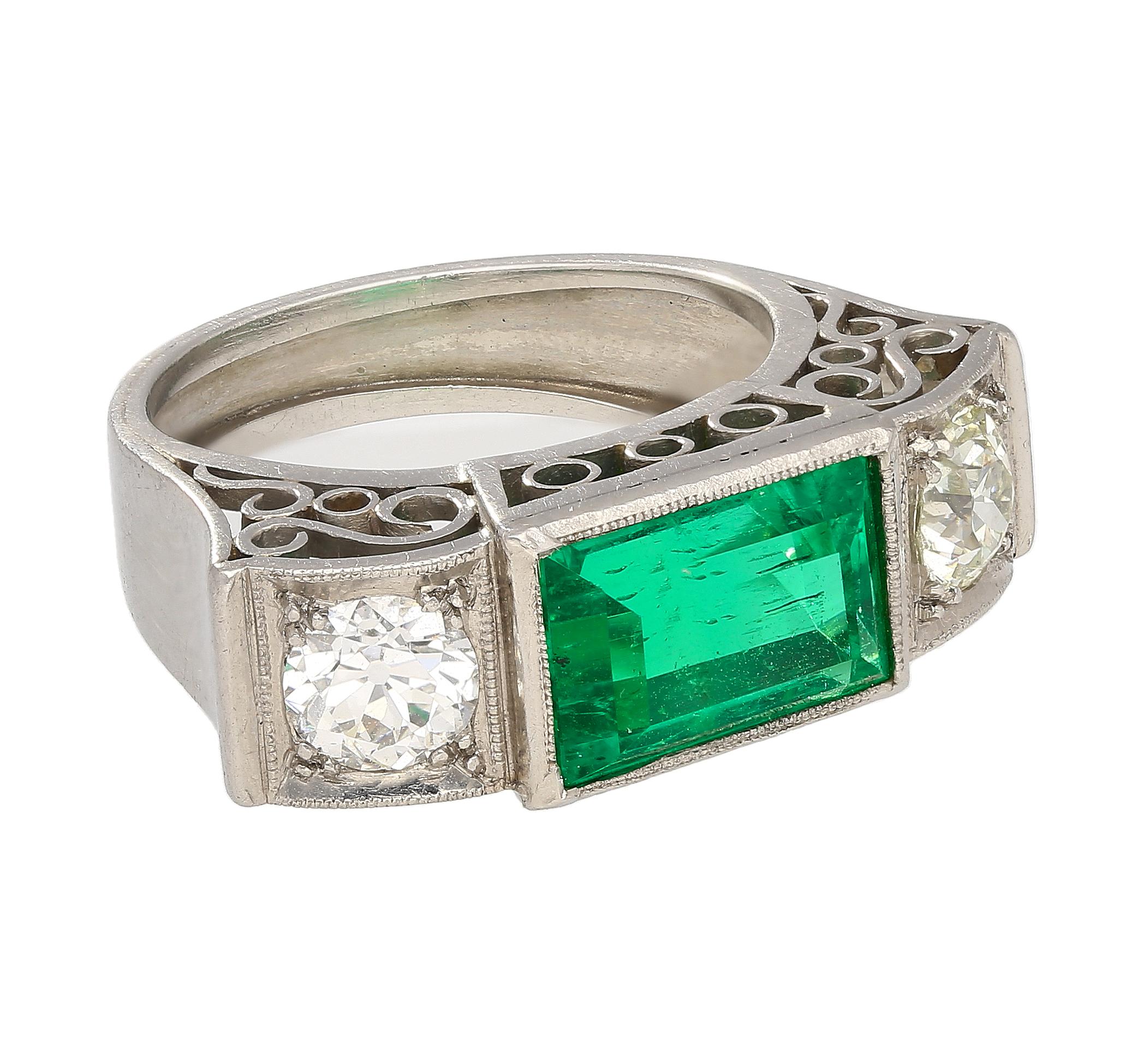 Anillo de diamantes talla antigua y esmeralda colombiana Muzo de 3,10 quilates, certificado por GIA Talla antigua en venta