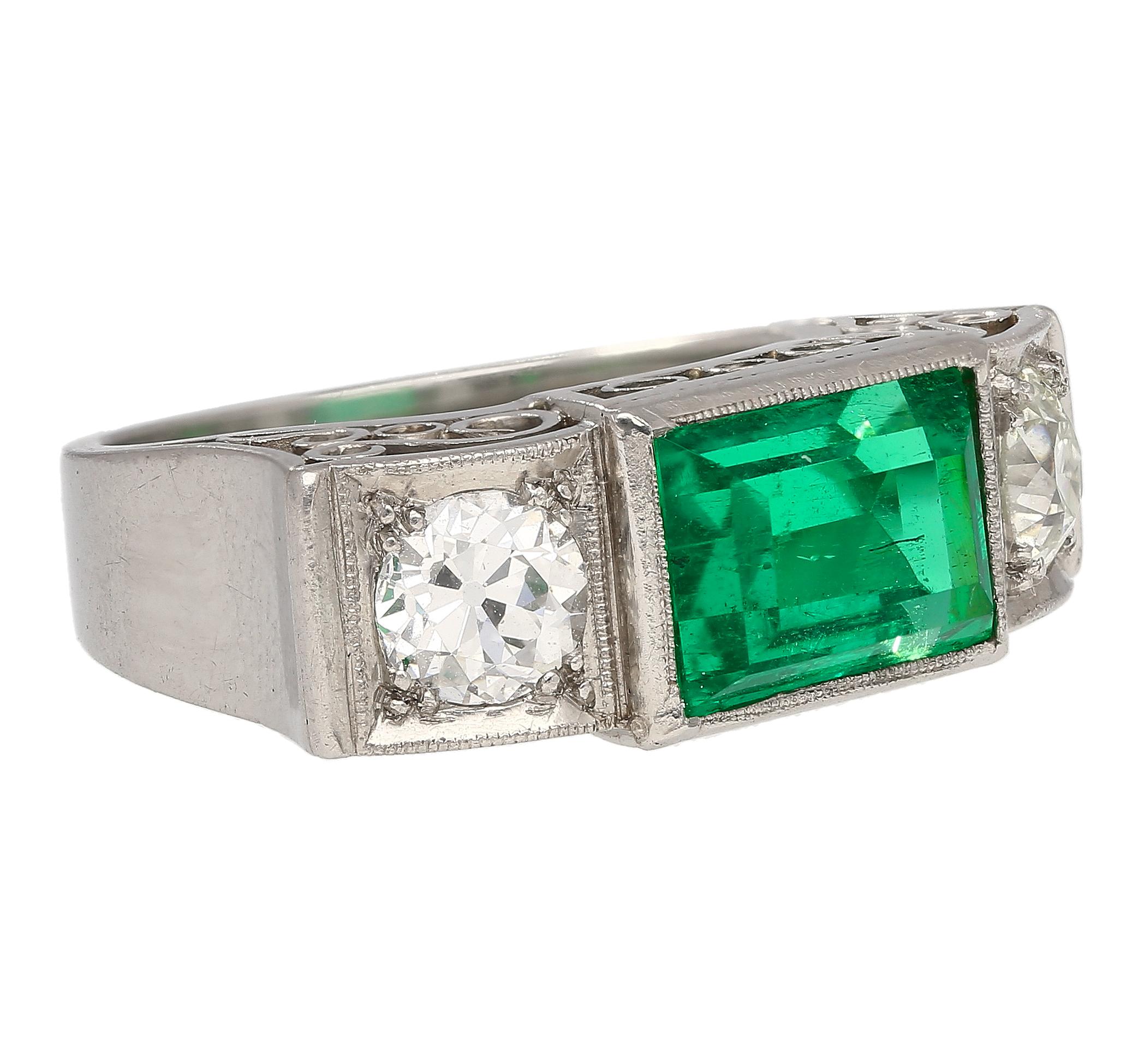 Retro GIA Certified 3.10 Carat Old Mine Muzo Colombian Emerald & Old Cut Diamond Ring For Sale