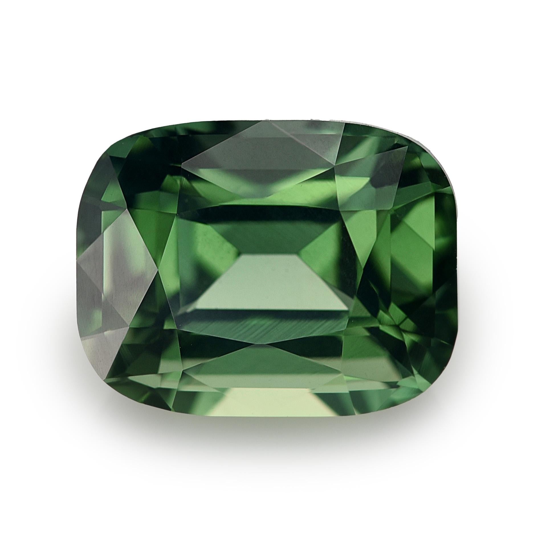 Women's or Men's GIA Certified 3.10 Carats Unheated Green Sapphire For Sale
