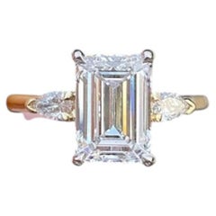 GIA Certified 3.10 Ct F/VS1 Emerald & Pear Three-Stone Engagement Ring 18K Gold