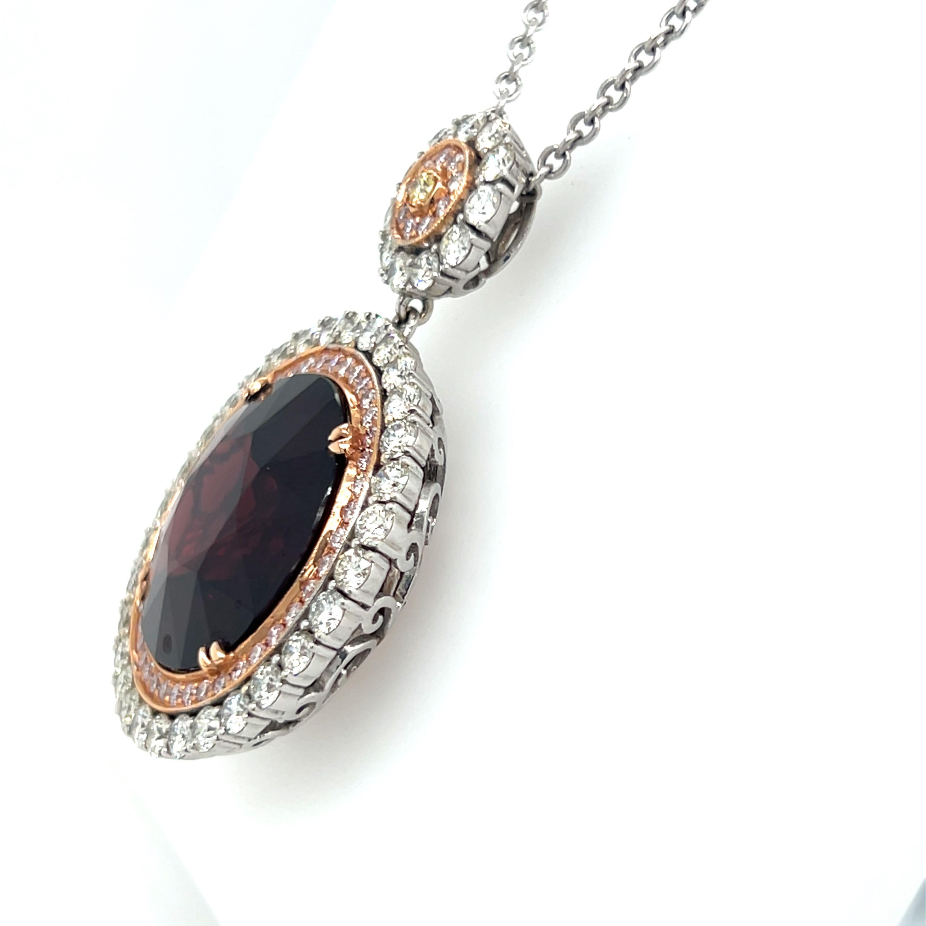 Halskette mit GIA-zertifiziertem 31.02 Karat rotem Spinell-Diamant-Anhänger im Rundschliff im Angebot 2