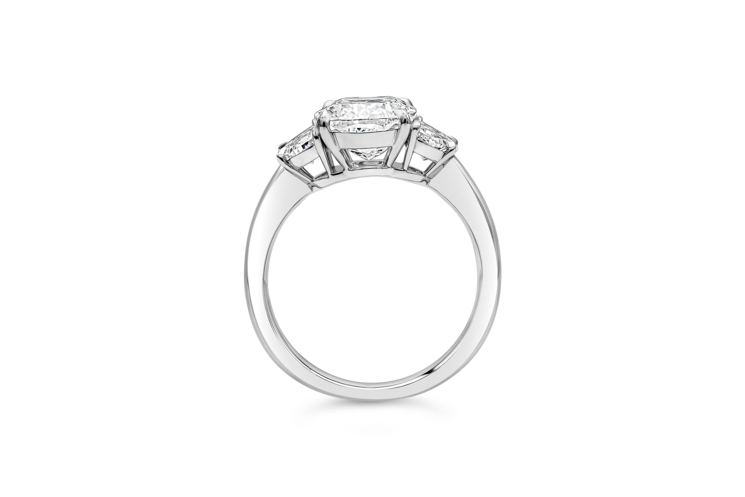 Contemporary GIA Certified 3.11 Carats Cushion Cut Diamond Three-Stone Engagement Ring  For Sale