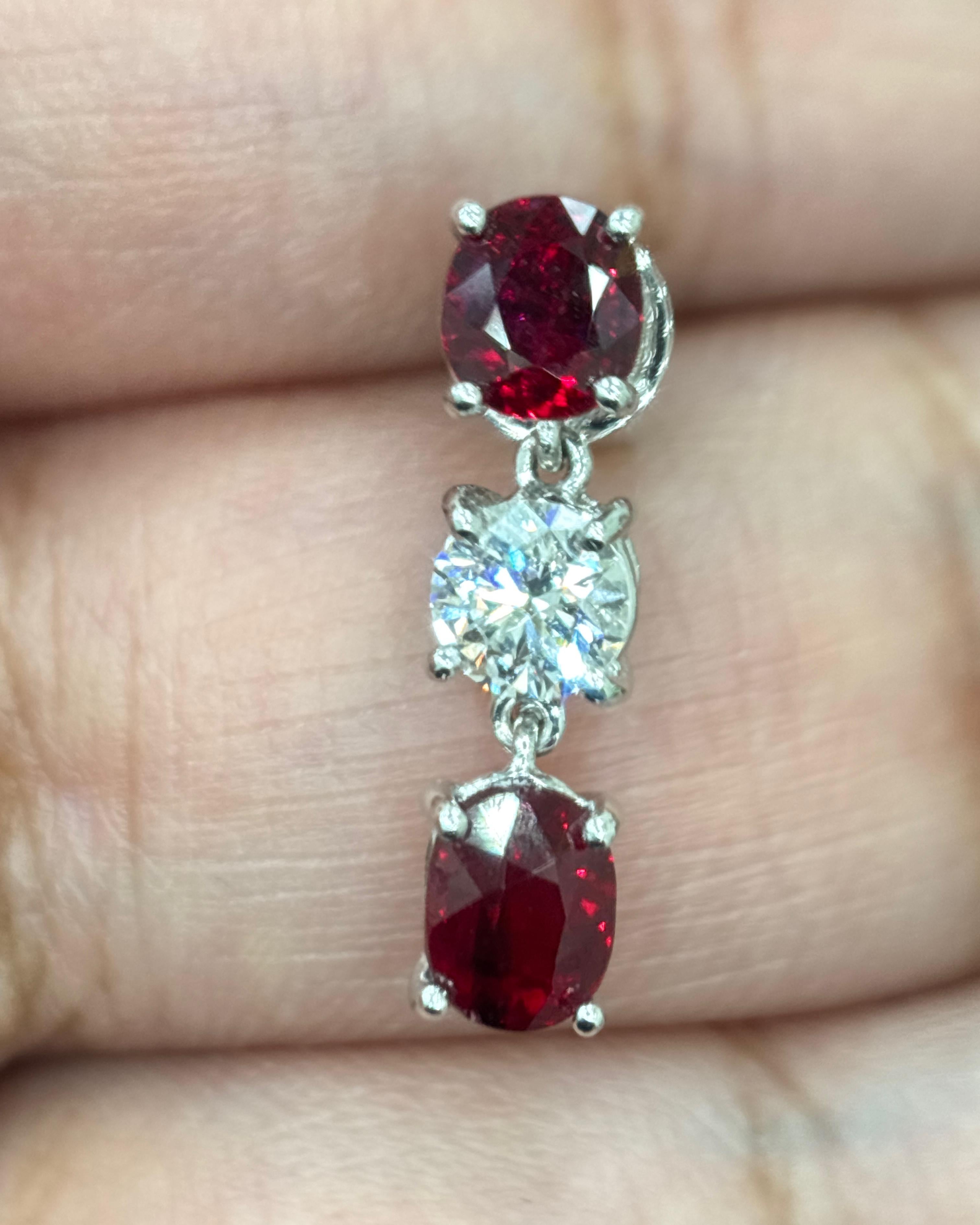 Orecchini di diamanti rossi di Burma certificati GIA da 3,14 carati, senza calore e sangue di piccione in vendita 6