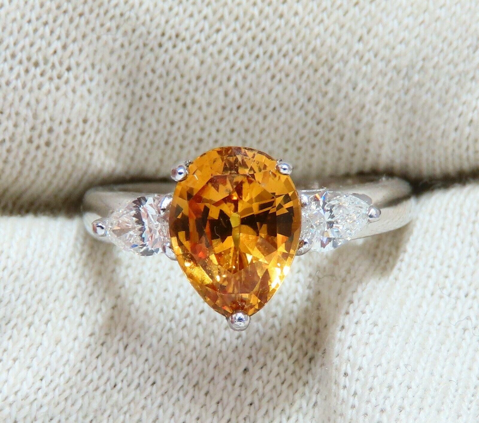 GIA Certified 3.15ct Natural No Heat Yellow Orange Sapphire Diamonds Ring 14kt In New Condition For Sale In New York, NY