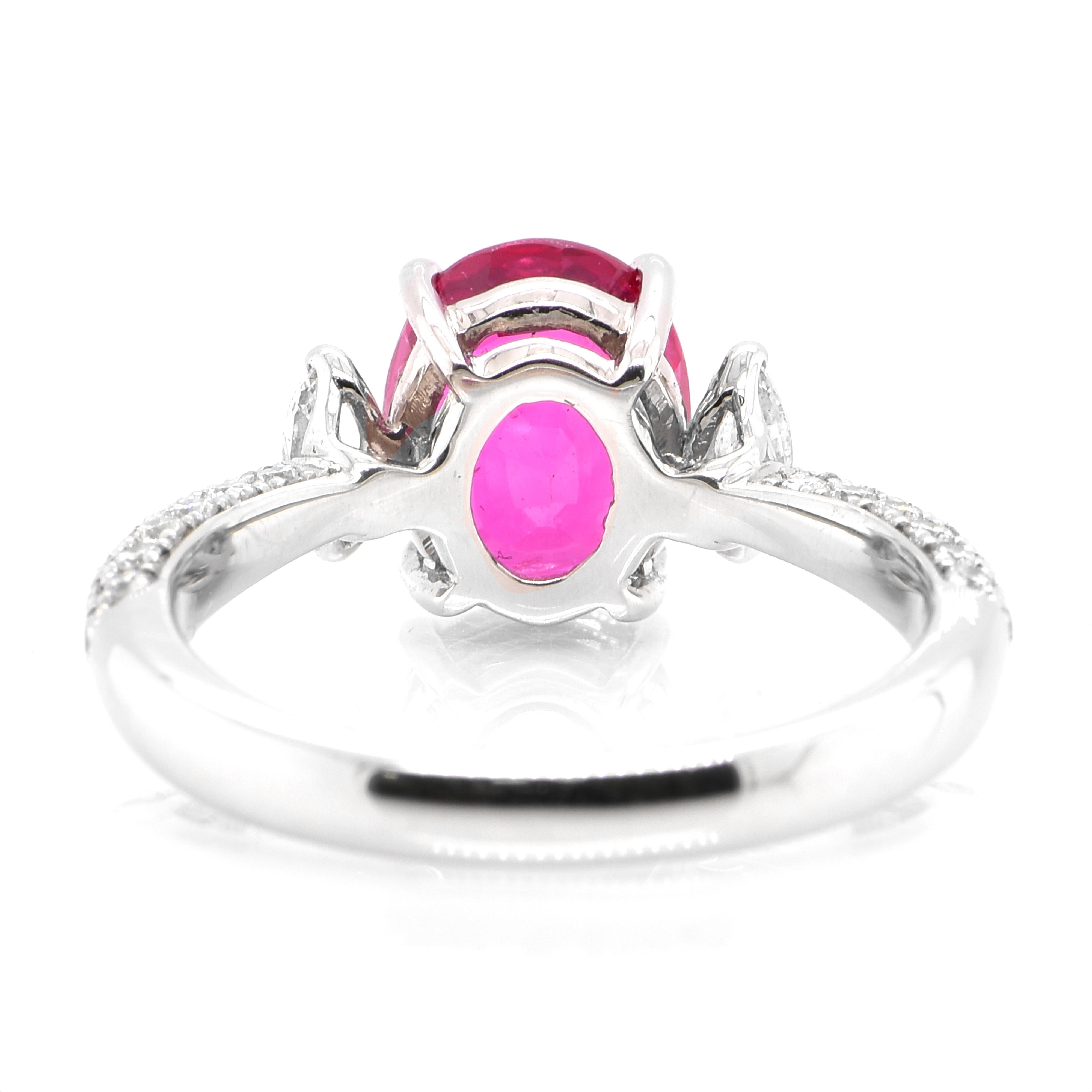 De las mujeres Anillo de Cóctel de Rubí Siam y Diamantes de 3,17 Quilates Certificado por el GIA y Fabricado en Platino en venta