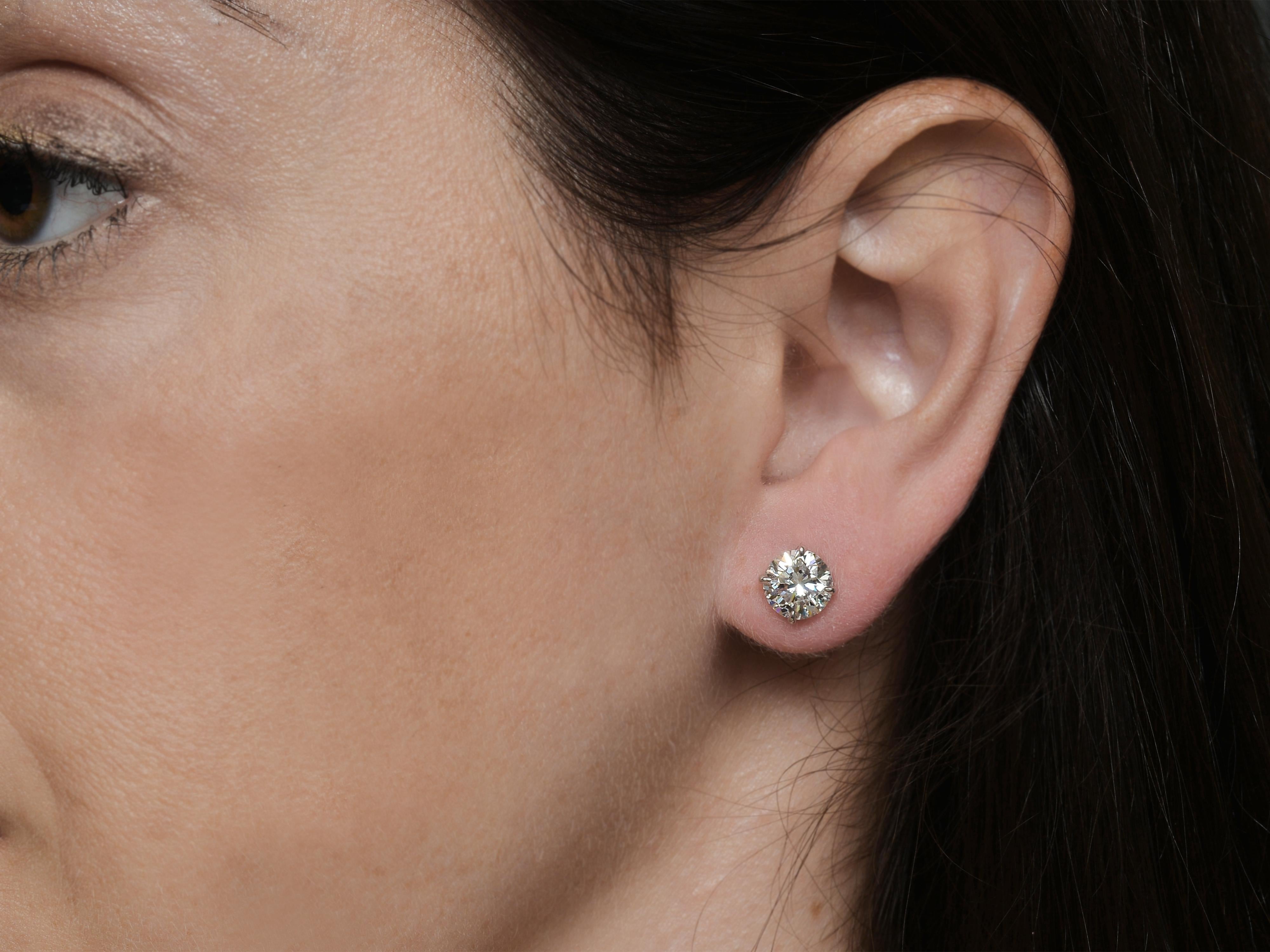GIA Report Certified 3.19 Carat Total Weight Diamond Stud Earrings In New Condition In Coral Gables, FL