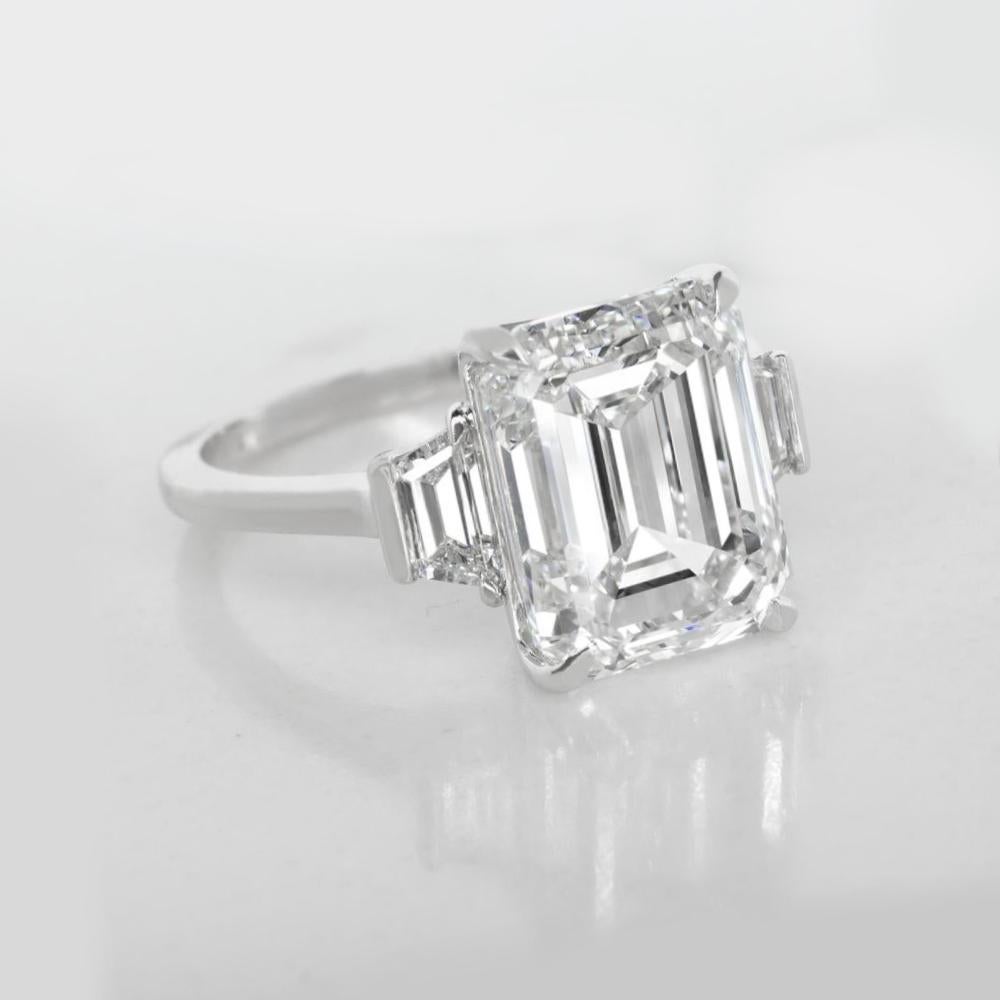Taille émeraude Bague en diamant certifié GIA 3 carats F Color IF Emerald Cut en vente