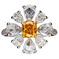 Bague en diamant jaune orange vif fantaisie taille coussin de 3,21 carats TCW certifié GIA