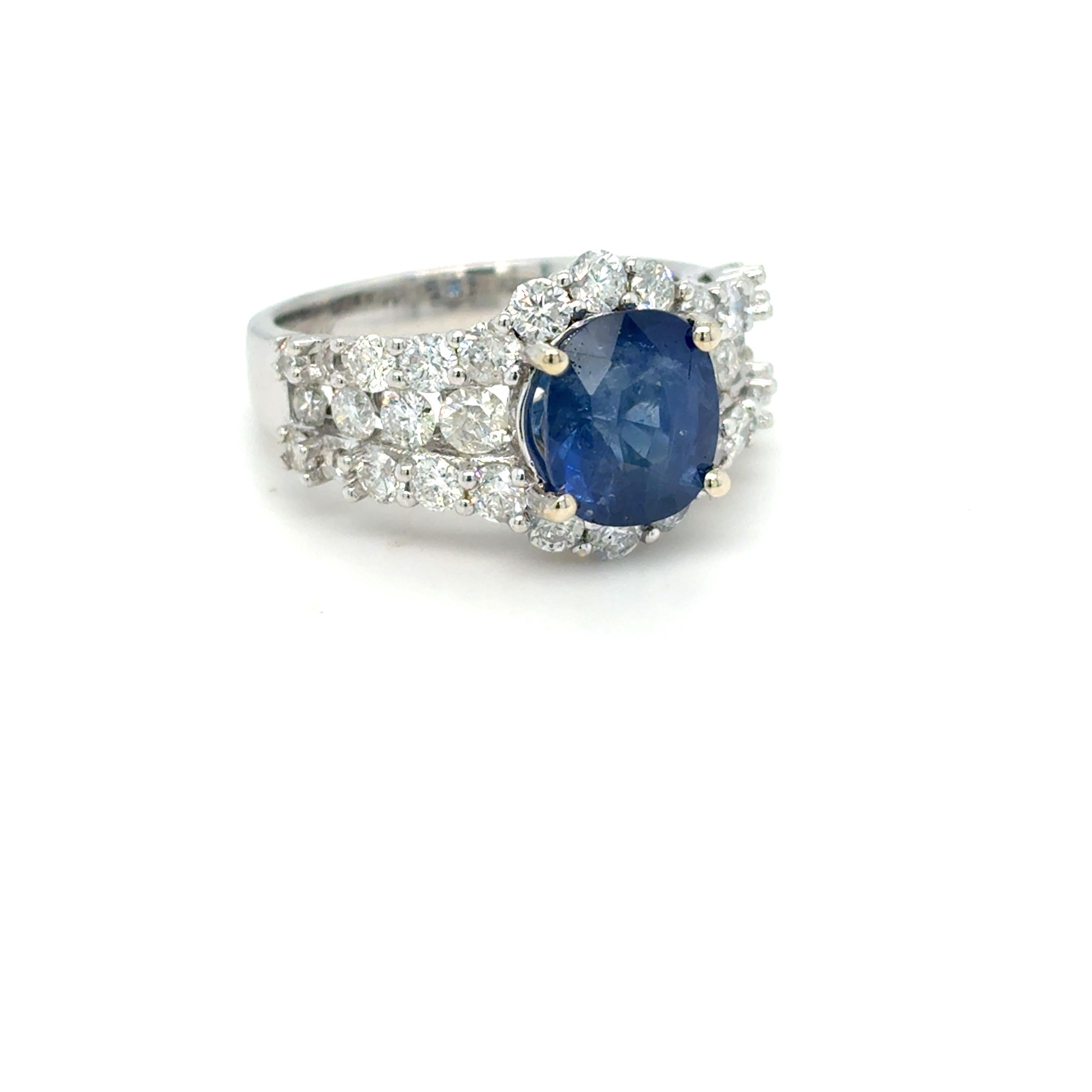 GIA Certified 3.22 Carat Oval Cut Ceylon Sapphire Diamond Engagement Ring In New Condition For Sale In Trumbull, CT