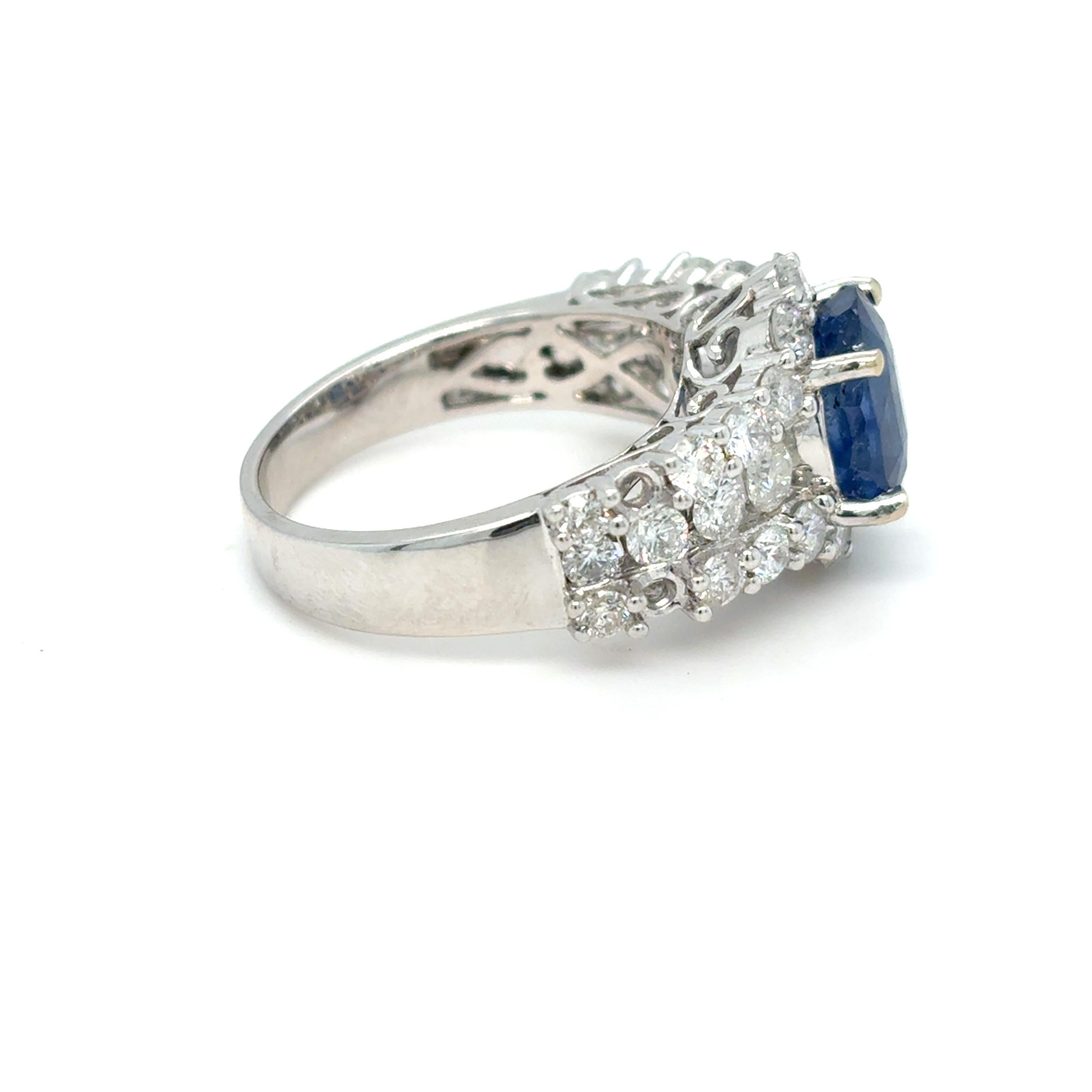 GIA Certified 3.22 Carat Oval Cut Ceylon Sapphire Diamond Engagement Ring For Sale 1
