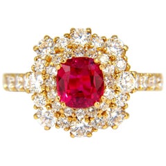 Petite bague cocktail en or 18 carats avec rubis rouge d'origine de 3,24 carats certifié GIA