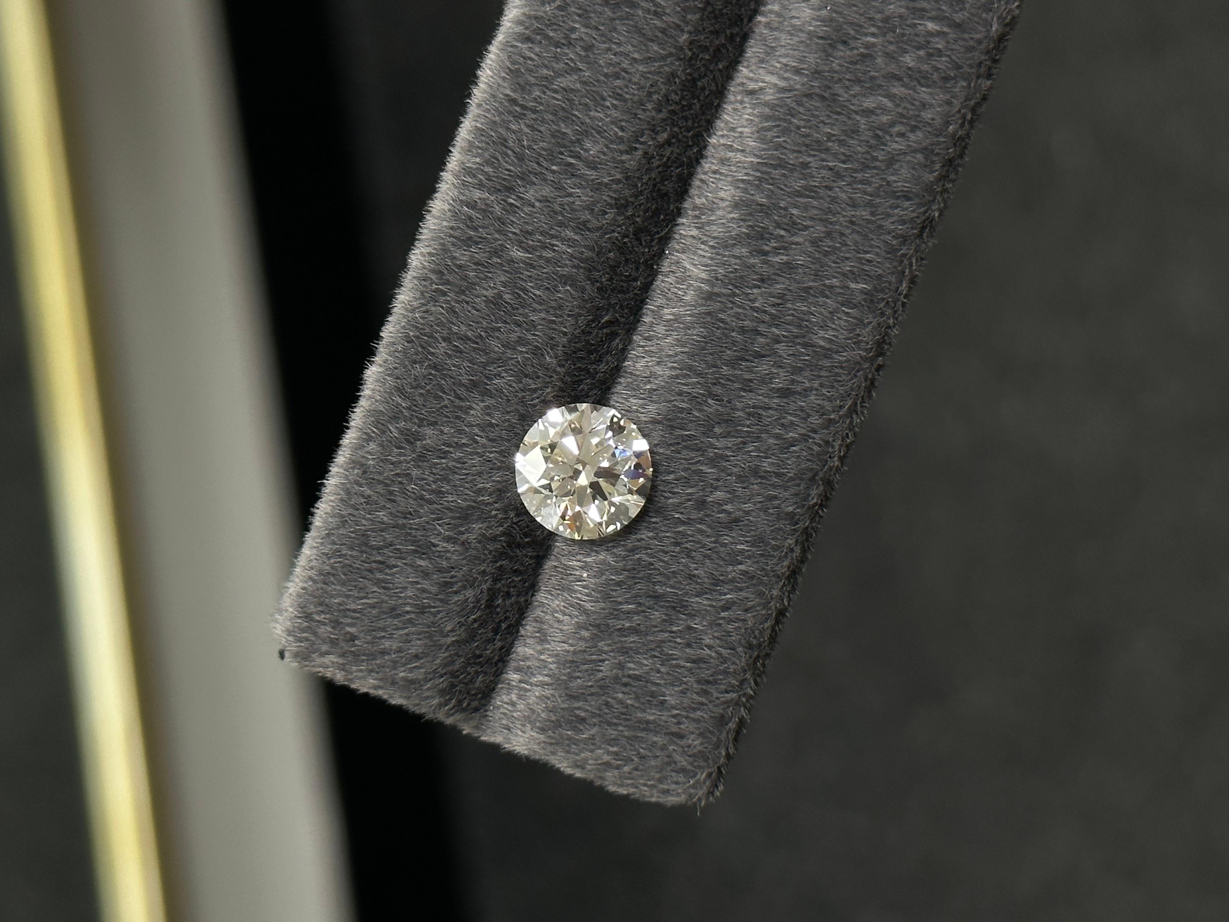 GIA-zertifizierter 3,24 Karat runder Brillant-Naturdiamant (Verlobungsringe) für Damen oder Herren im Angebot