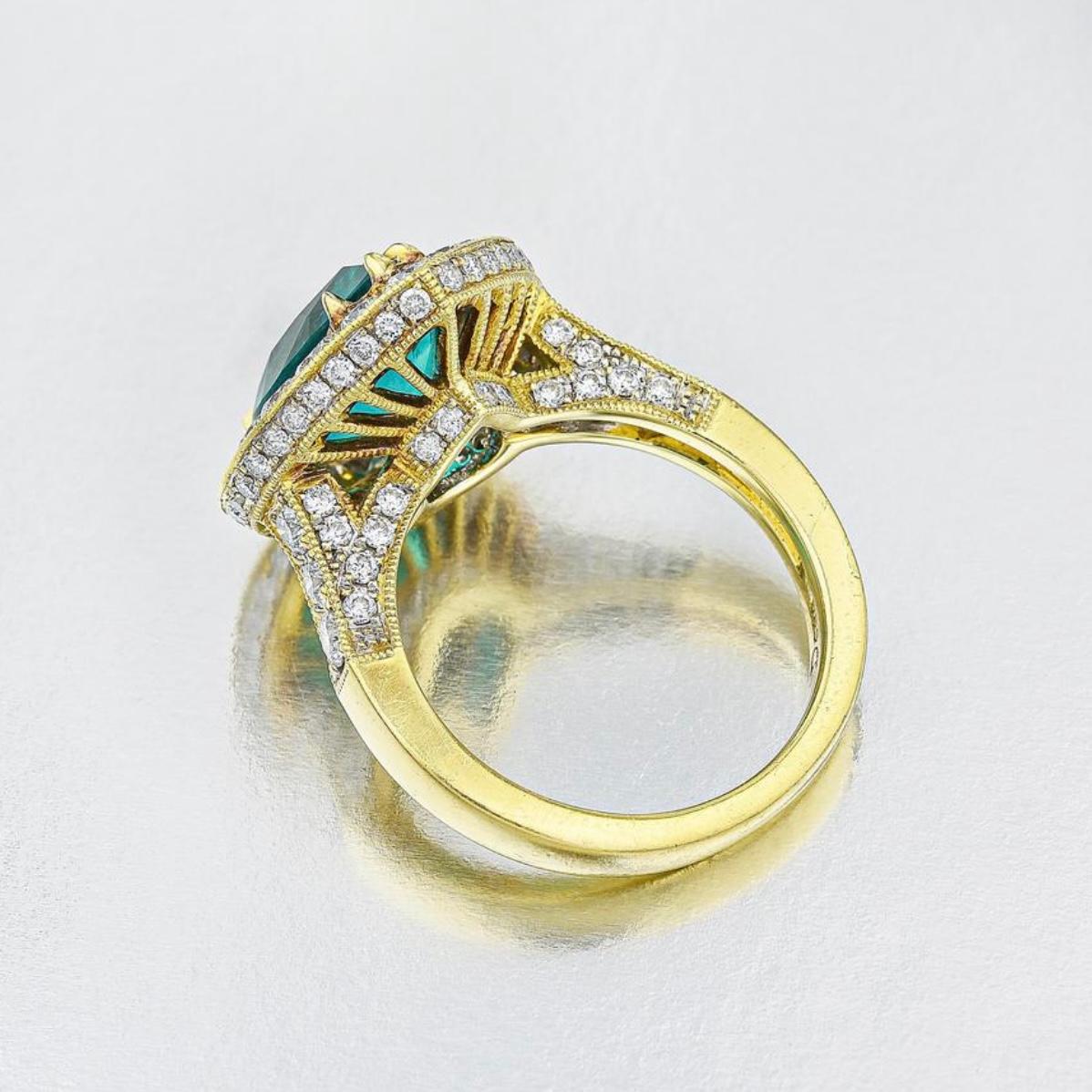 GIA Certified 3.25 Carat Colombian Emerald and Diamond Engagement Ring For Sale 8
