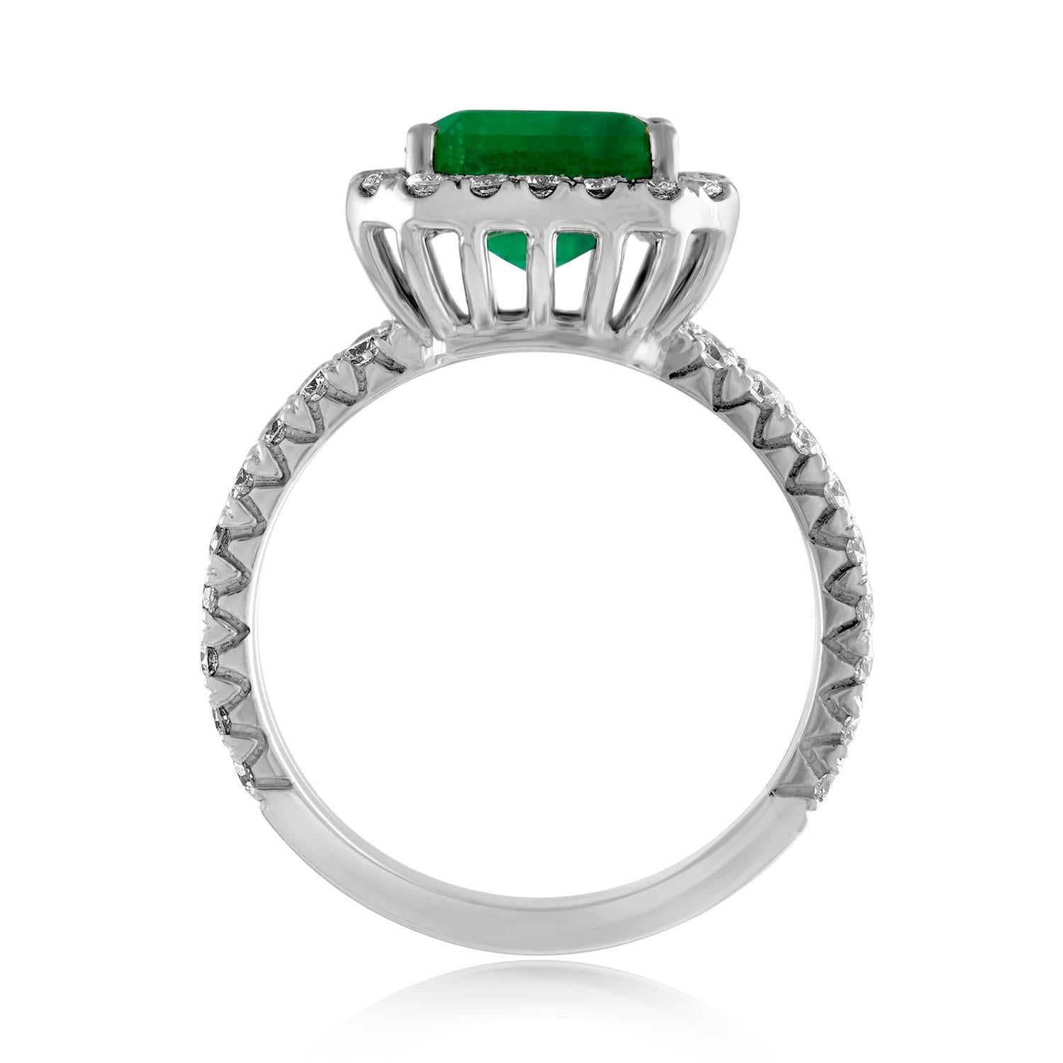 Contemporary GIA Certified 3.27 Carat Emerald and Diamond Gold Ring