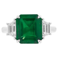 GIA-zertifizierter 3,28 Karat Smaragd- und Diamantring aus Platin