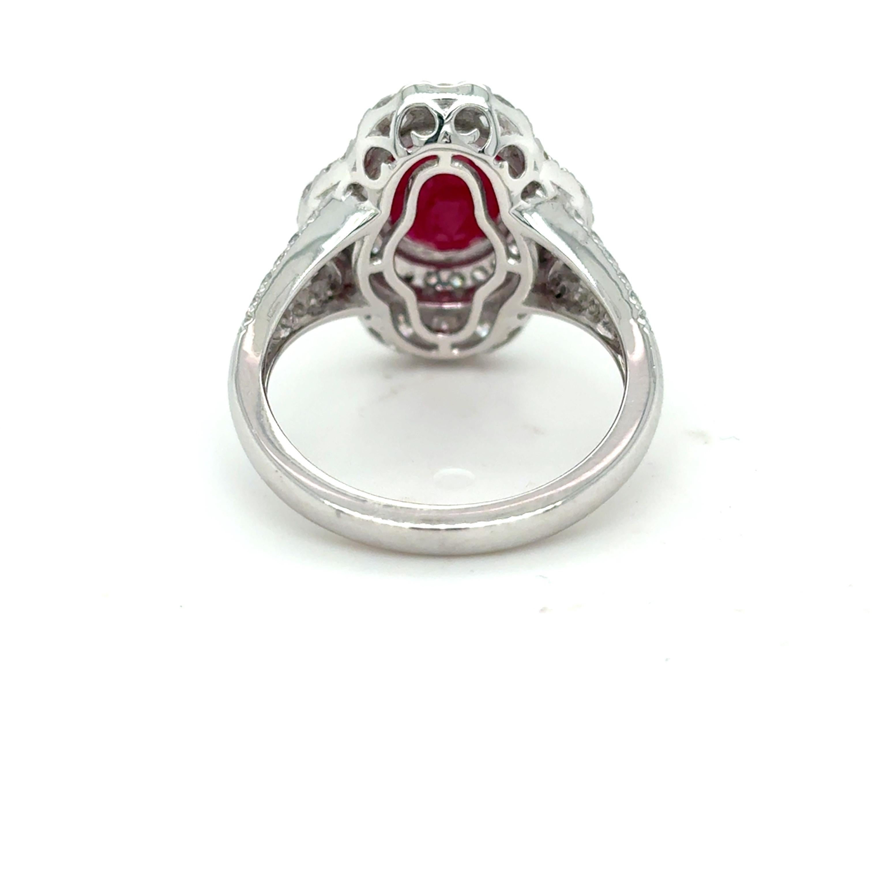 Anello di fidanzamento con rubino birmano taglio ovale certificato GIA da 3,28 carati in vendita 1