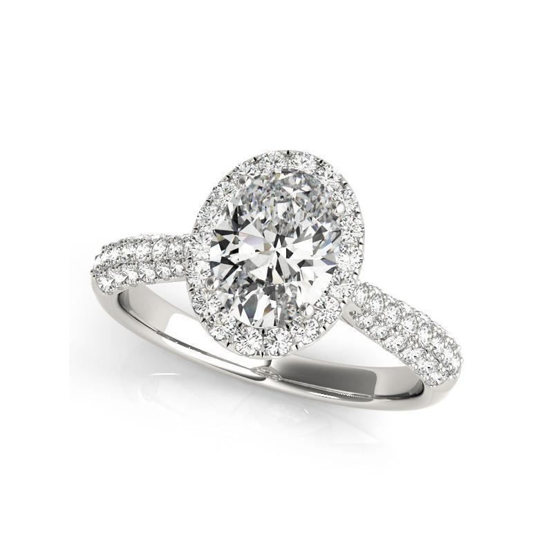 Taglio ovale GIA Certificato 3,30 Carati Ovale Halo Multi-Row  Anello con diamante in vendita