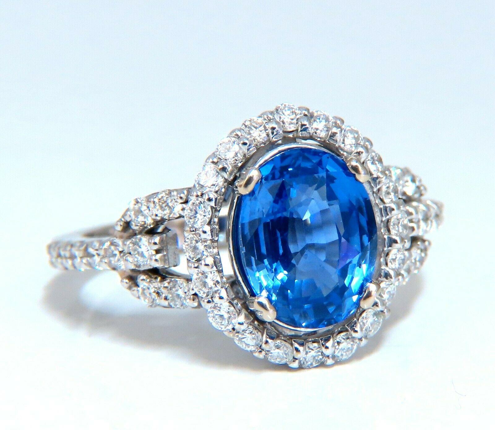 Women's or Men's GIA Certified 3.30 Carat Natural No Heat Sapphire Diamond Ring Unheated 14 Karat For Sale