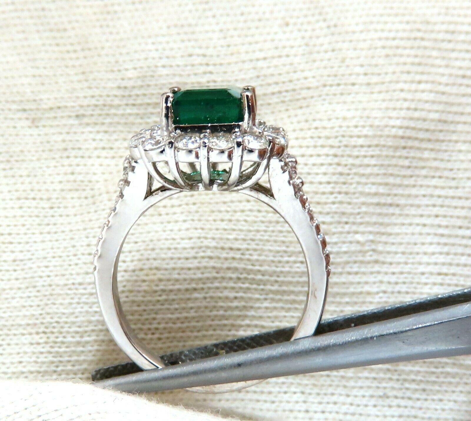 Emerald Cut GIA Certified 3.31 Carat Natural Emerald Diamonds Ring 14 Karat 'F1' For Sale