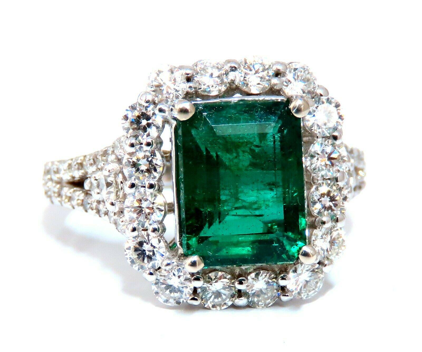 GIA Certified 3.31 Carat Natural Emerald Diamonds Ring 14 Karat 'F1' For Sale 1