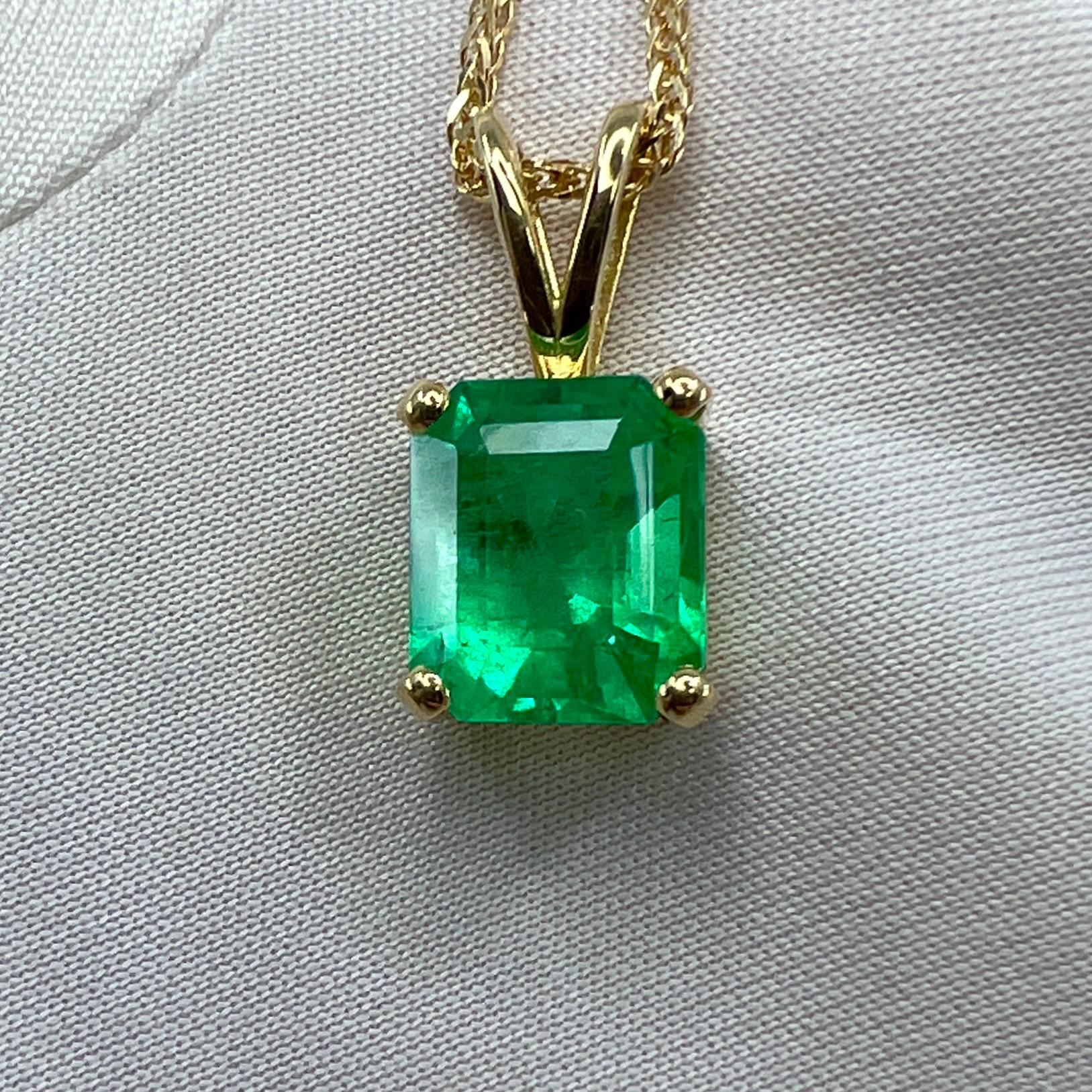 Fine Vivid Green Colombian Emerald 18k Yellow Gold Solitaire Pendant Necklace.

Beautiful bright green emerald set in a fine 18 karat yellow gold solitaire pendant.
Large 3.32 carat emerald fully certified by GIA confirming stone as natural and