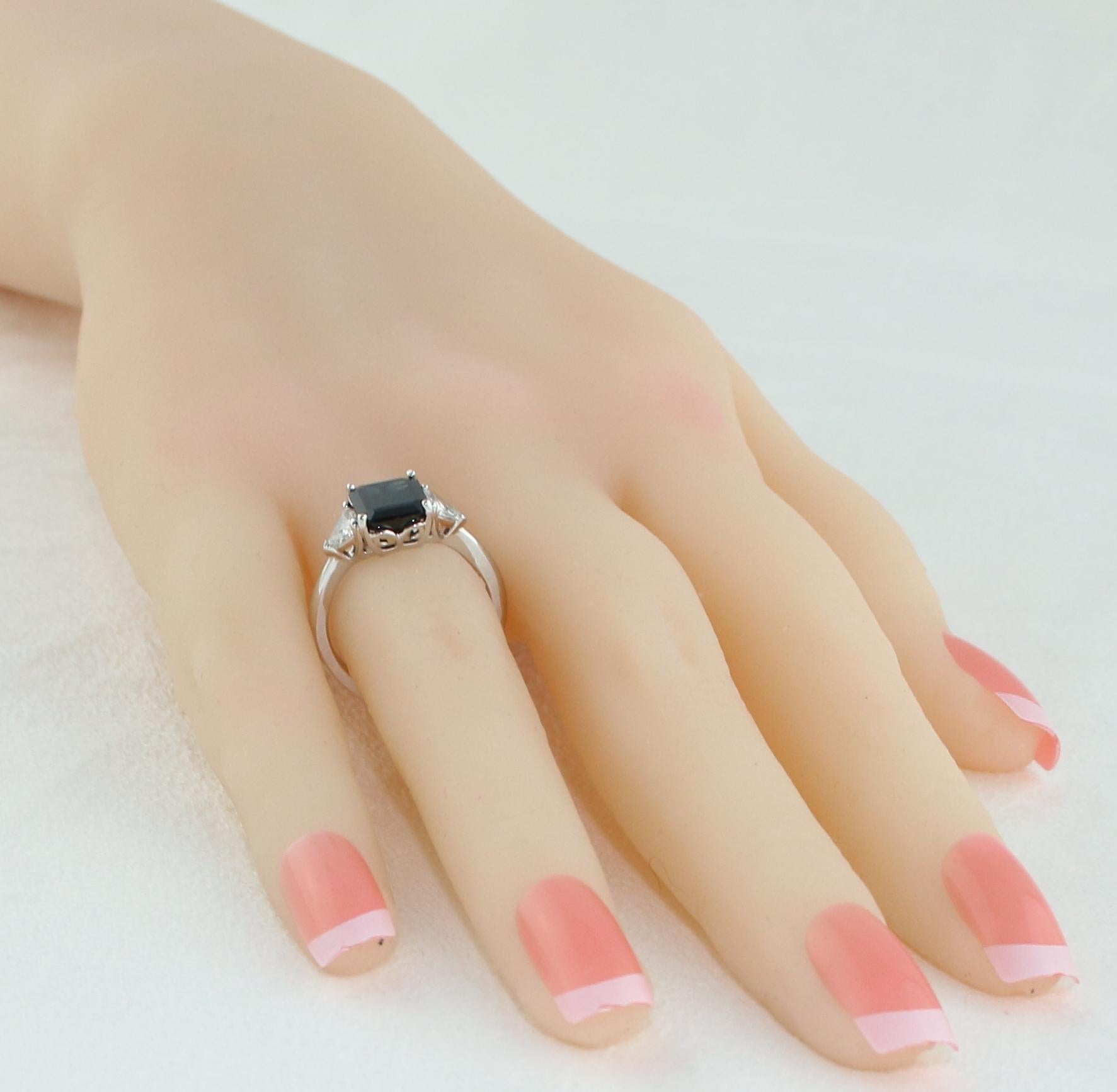 Women's GIA Certified 3.33 Carat Dark Blue Sapphire Diamond Three-Stone Gold Ring